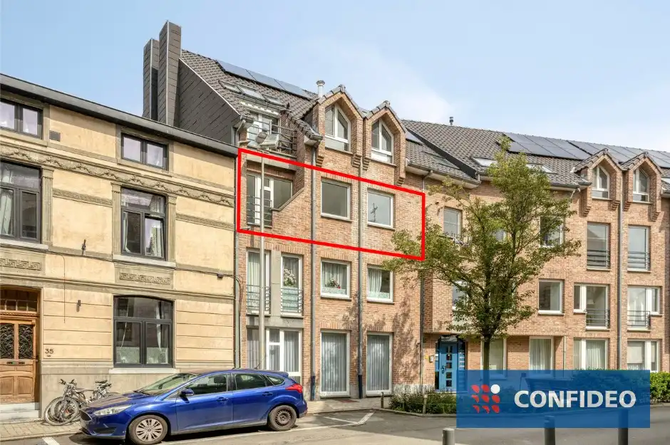 Appartement met 2 slaapkamers in het centrum van Tongeren foto {{pictureIndex}}