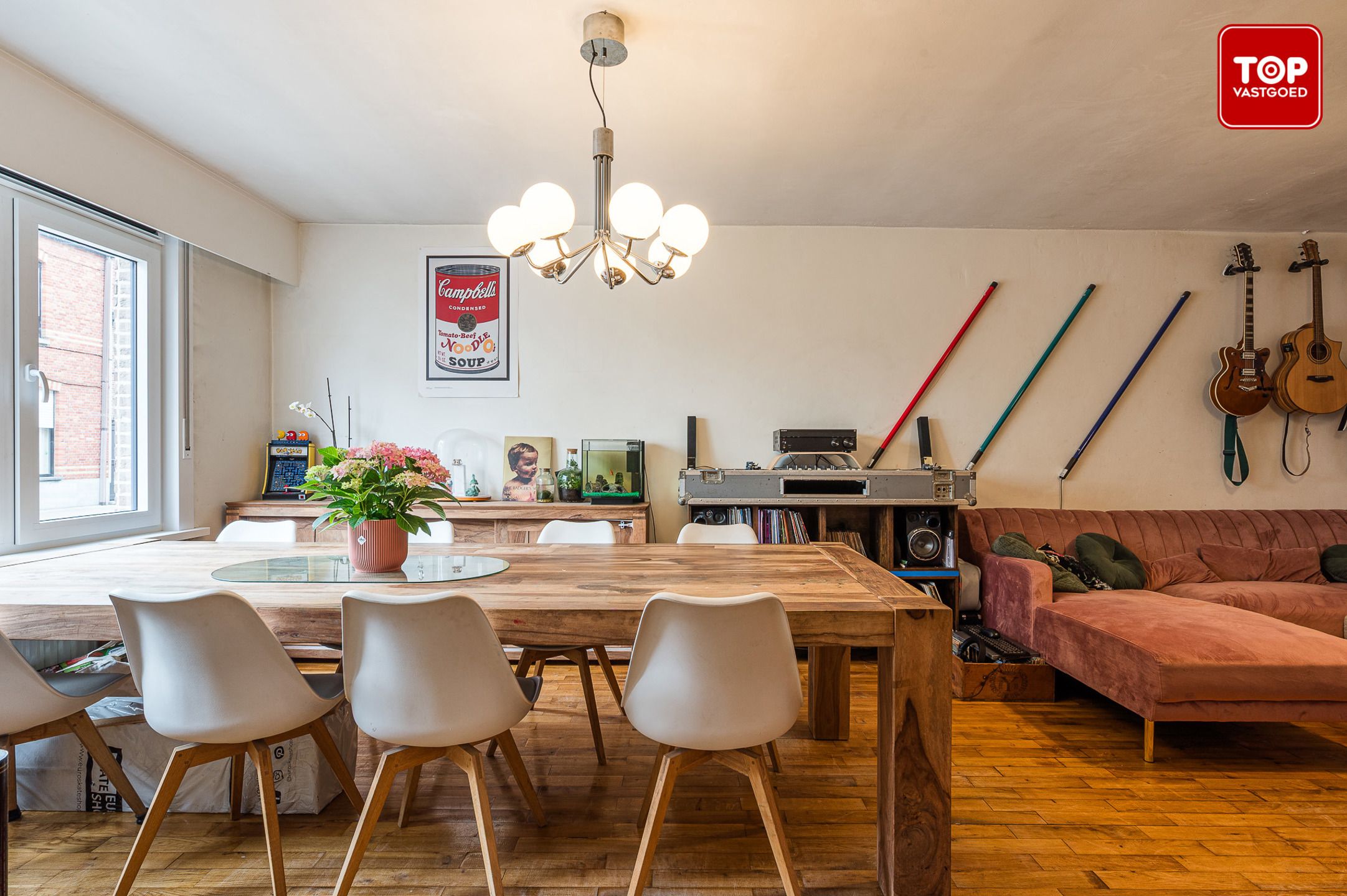 Instapklare woning met 3 slaapkamers en grote tuin foto 4