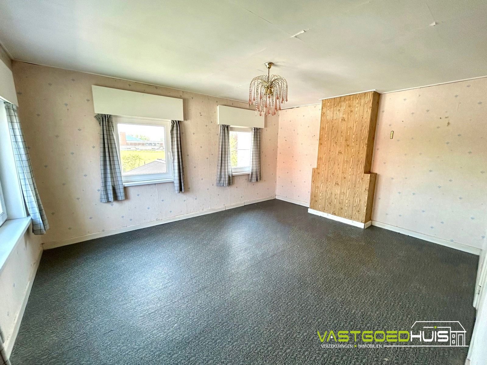 Ruime gezinswoning met garage en tuin foto 16