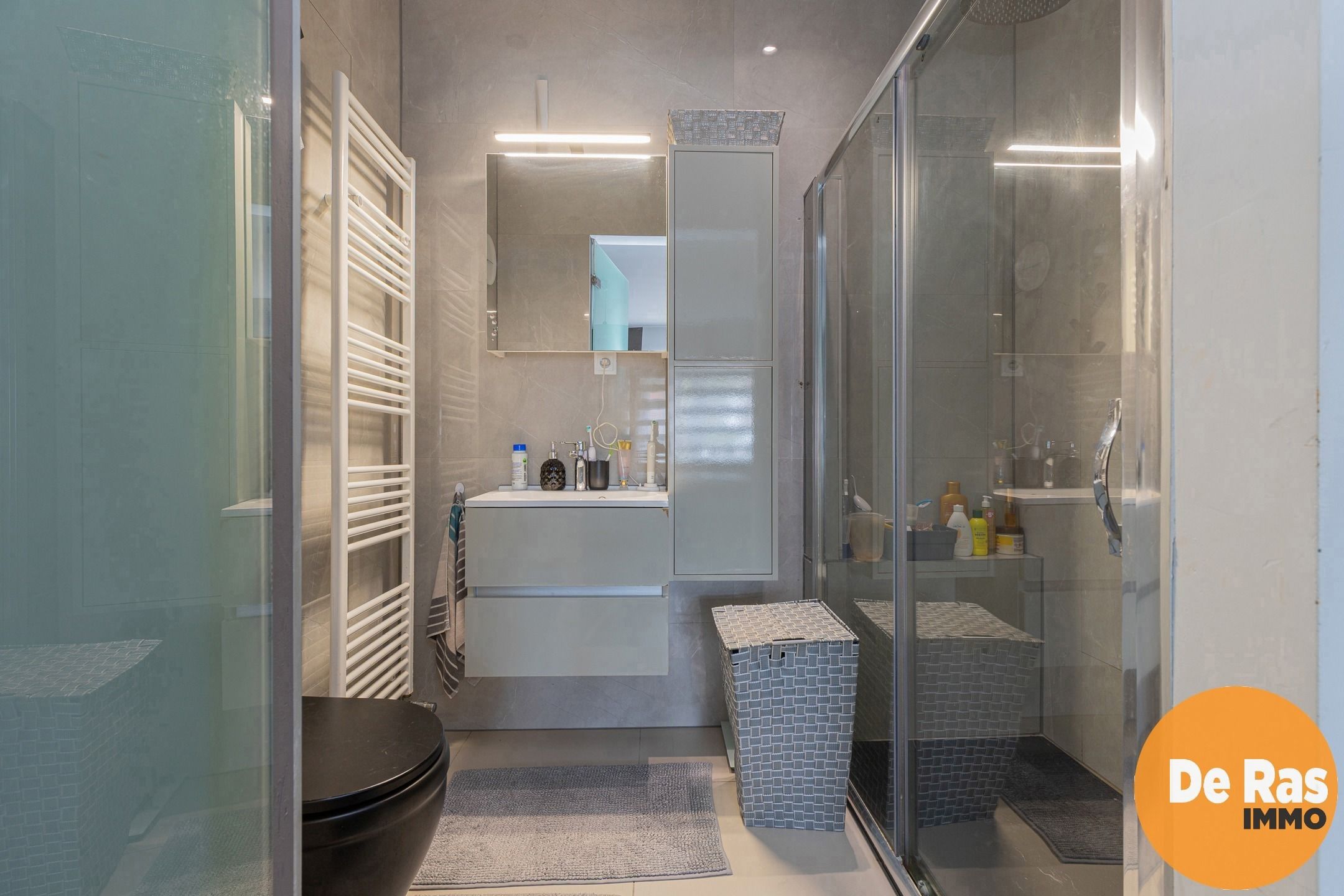 OORDEGEM - Instapklare woning met 4 kamers op goede locatie foto 14