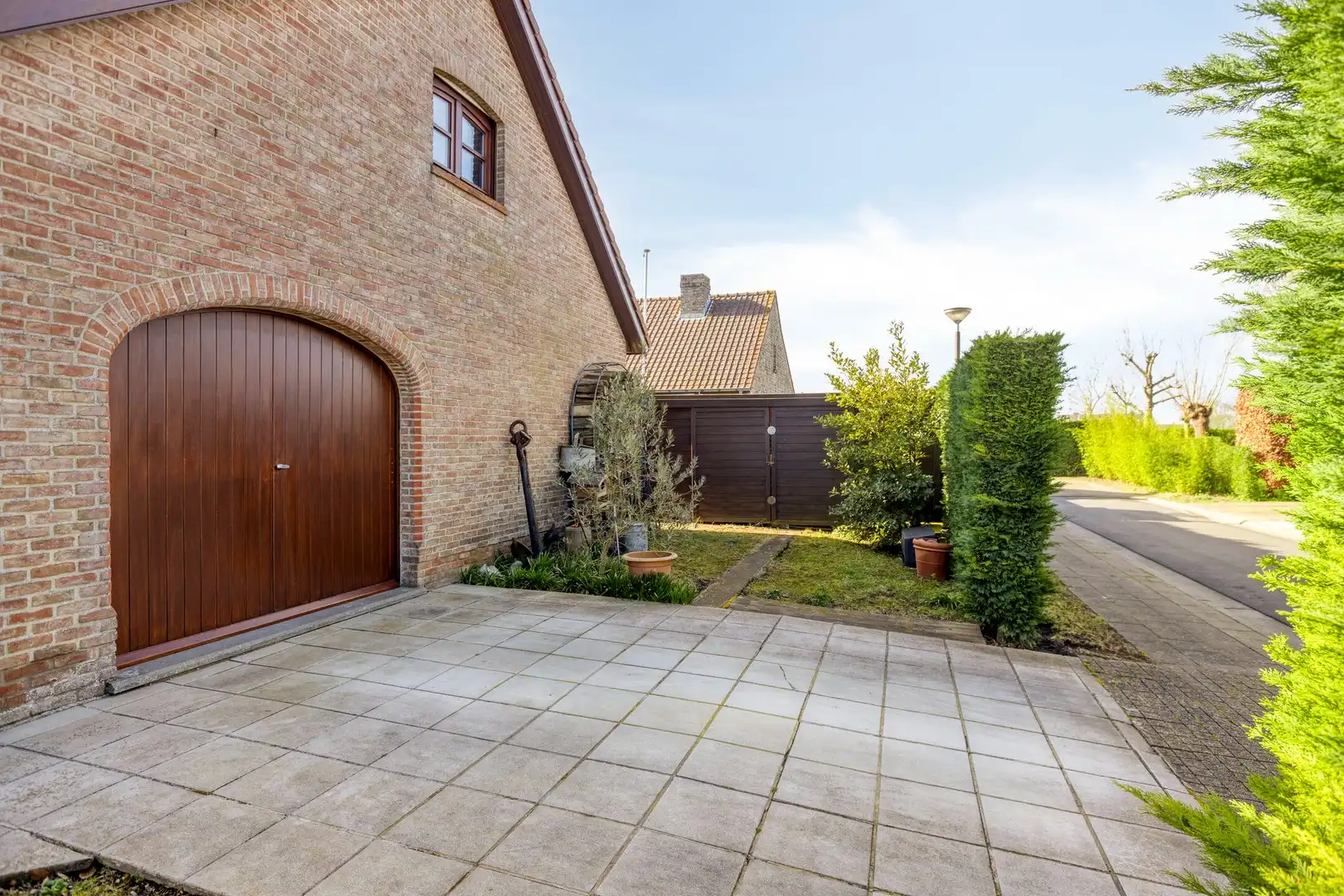 Alleenstaande woning in een doodlopende straat in een residentiële wijk! foto 29