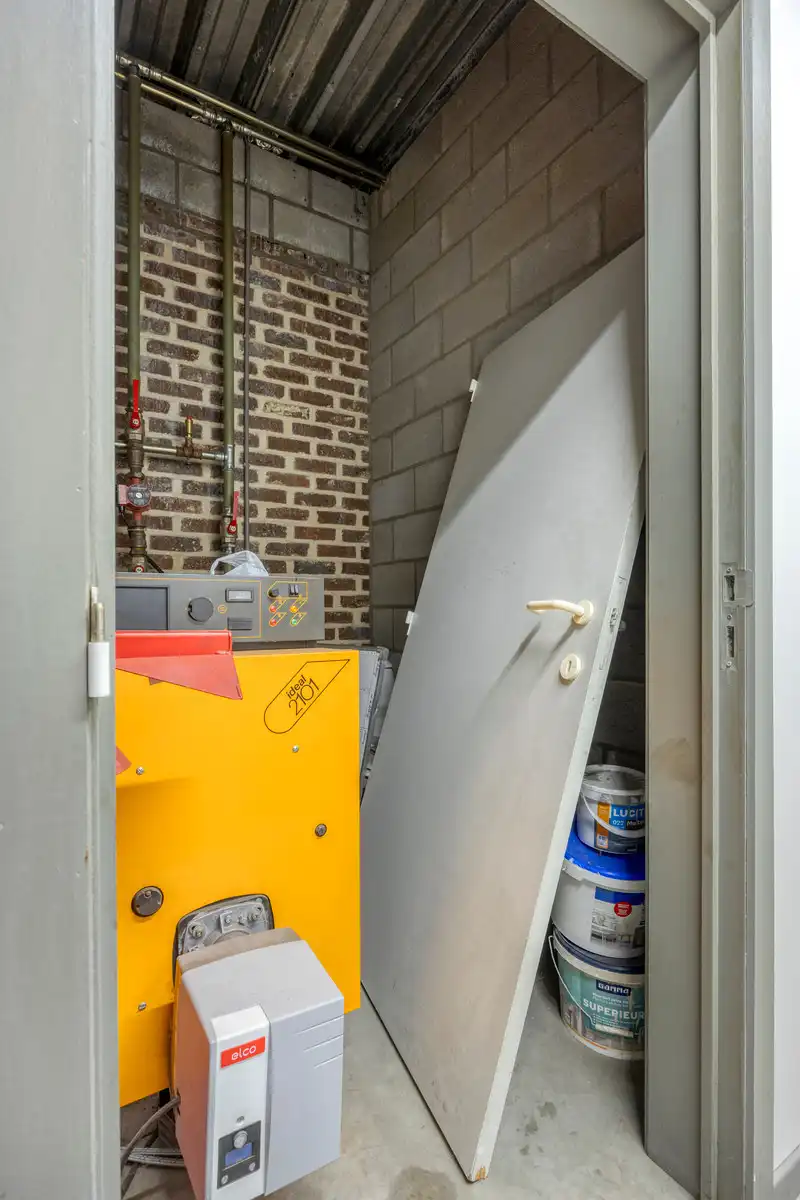GUNSTIG GELEGEN MAGAZIJN VAN CA 442M² TE KORTESSEM LANGS N20 - OPBRENGSTEIGENDOM foto 13