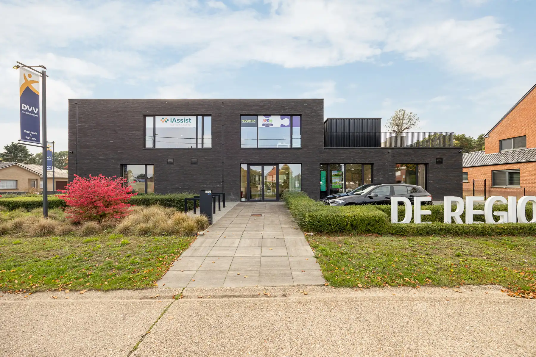 Architecturale klasse, maximale visibiliteit & TOP rendement foto 3