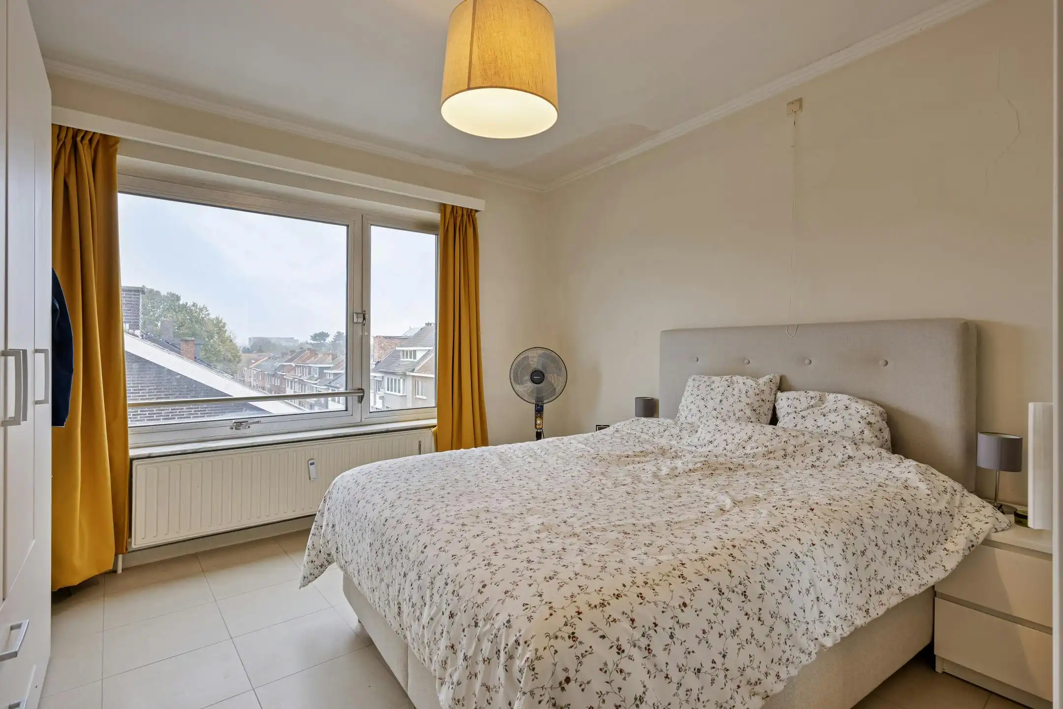 Drie slaapkamer appartement met garagebox en berging in het centrum van Hasselt foto 6