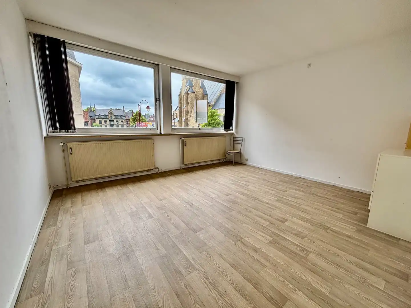Ruim appartement op het Marktplein in Ardooie foto 11