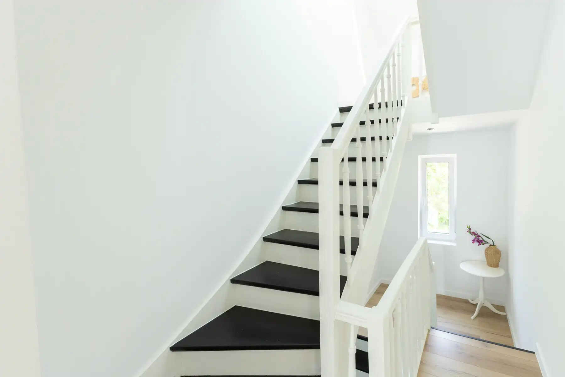 Instapklare woning met tuin in het rustige Leugenberg foto 15