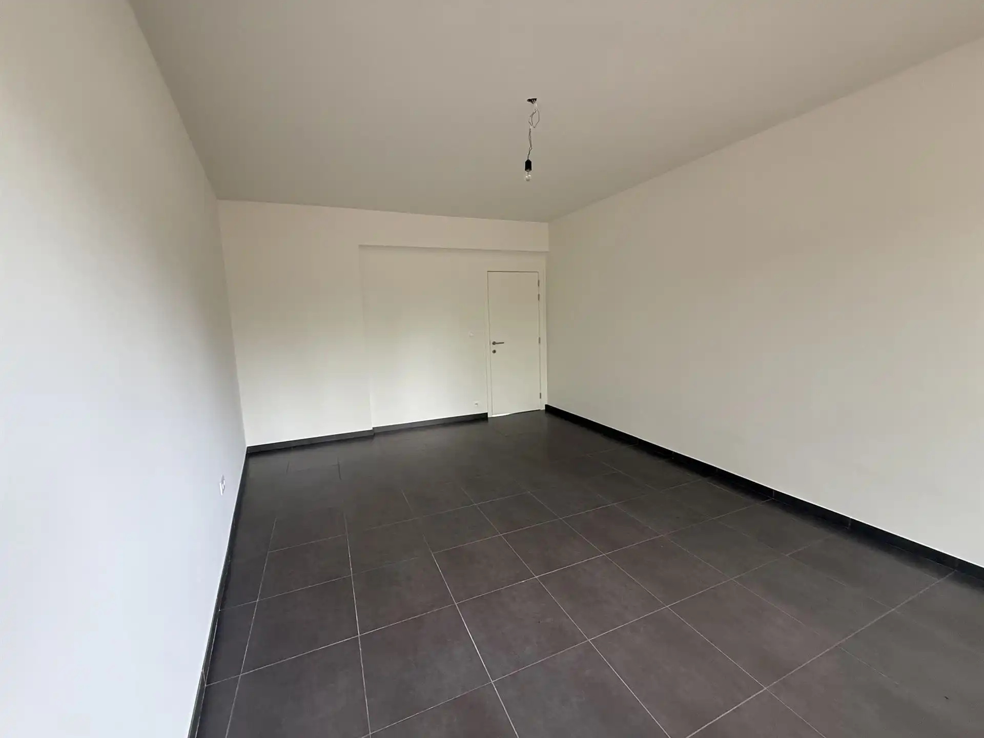 Ruim appartement met 2 slpk's en bew. opp. van 92 m² op centrale ligging te Lier! foto 12
