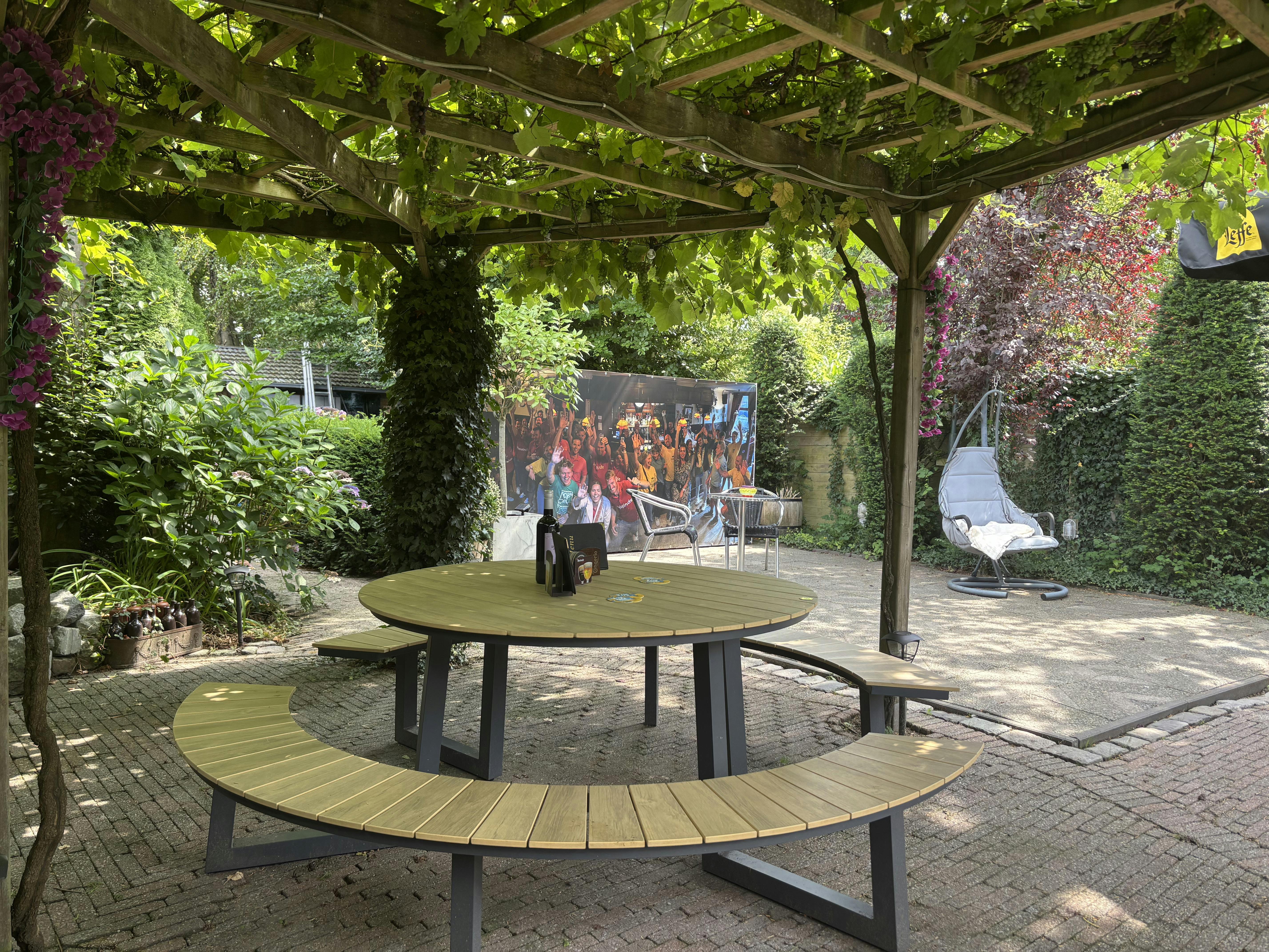 Charmant  café met inboedel (vrij van brouwer) & woonst  te koop. foto 17