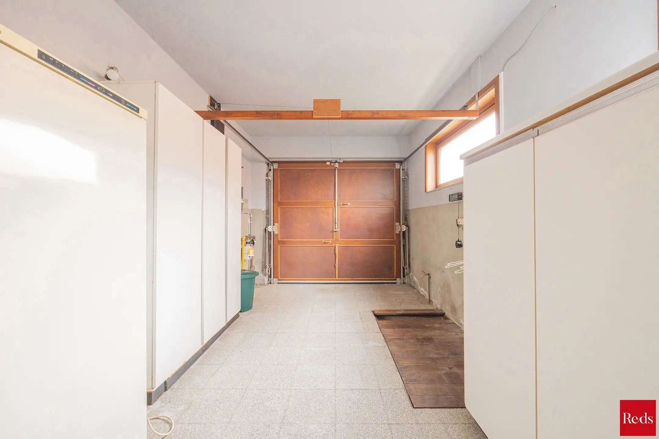 Open bebouwing met tuin en garage foto 13