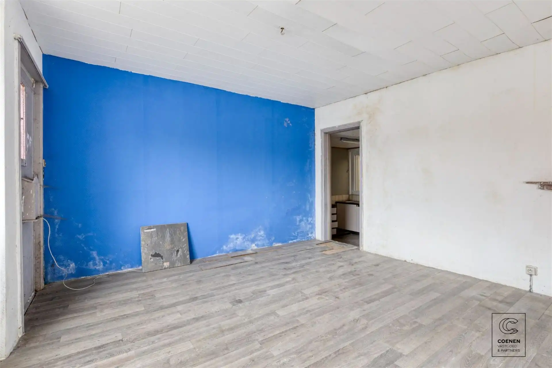 Te renoveren app. met handelsruimte op een gunstige locatie! foto 10