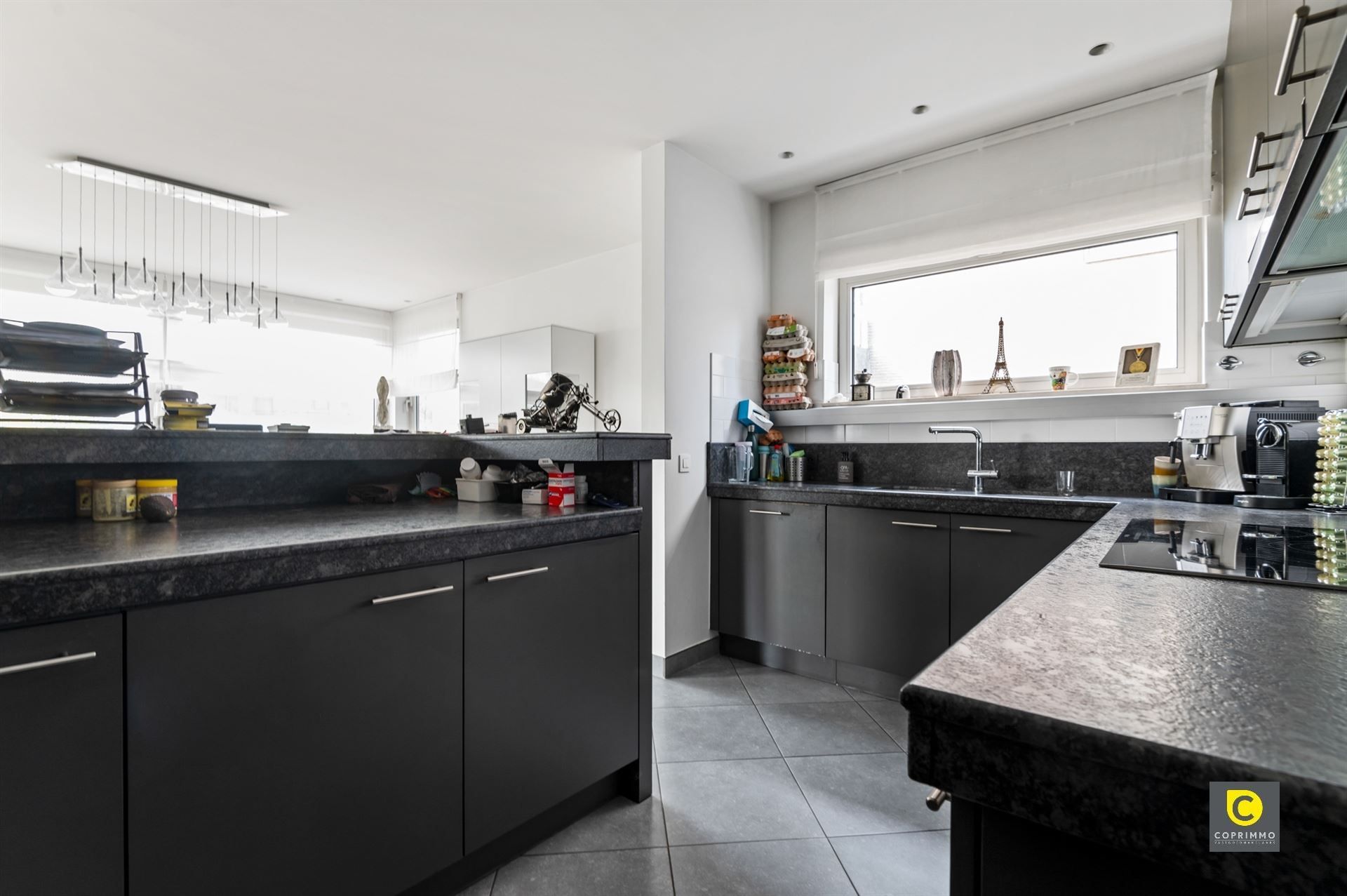 Lichtrijk 3 slpk app met ZW-terras te Veldekens! foto 5