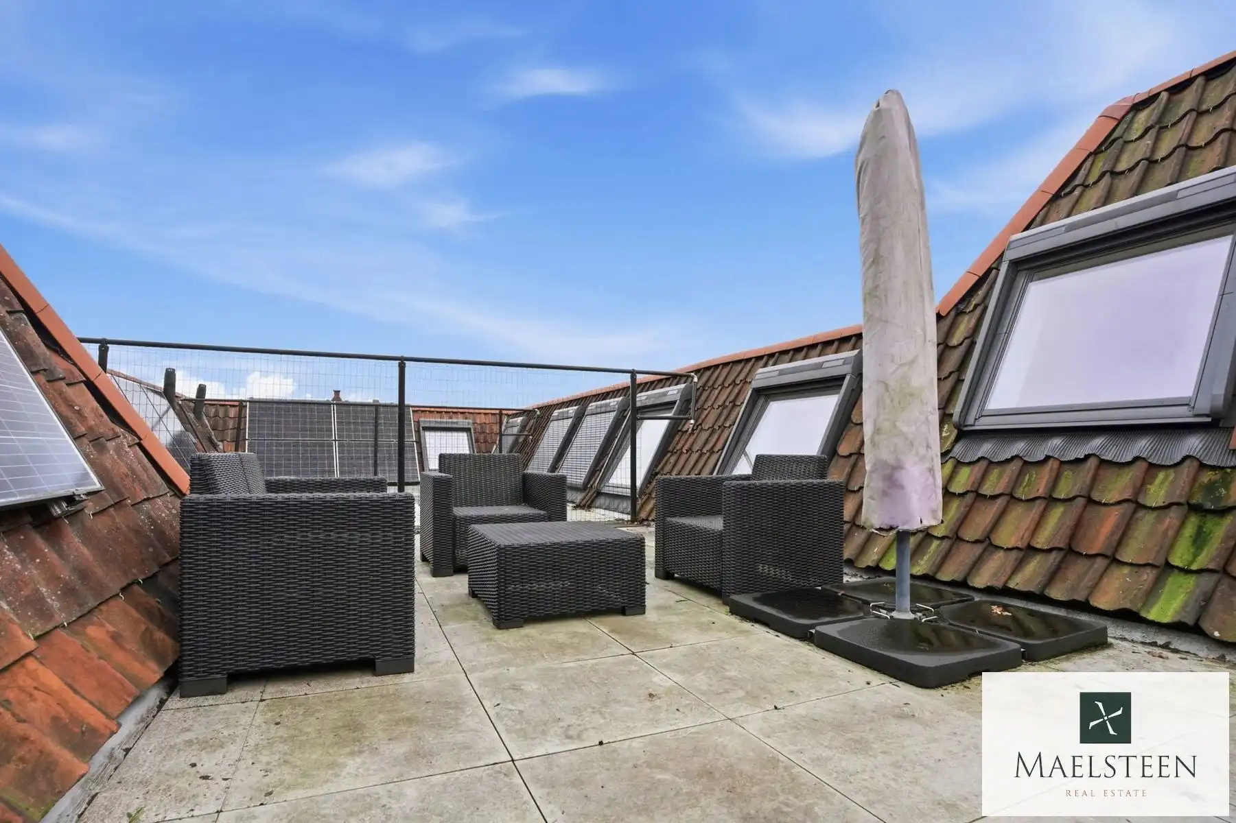 Ruime, instapklare stadswoning in de binnenstad van Brugge foto 45