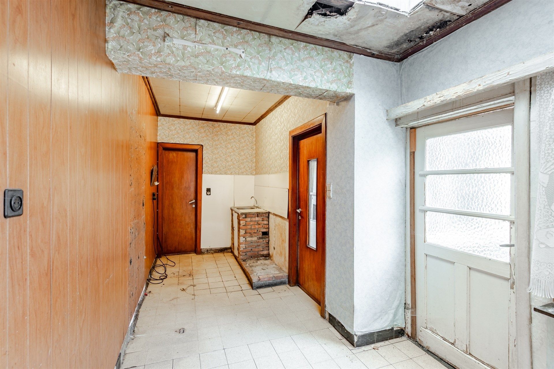 Volledig te renoveren woning met 3 slaapkamers in Wetteren foto 9