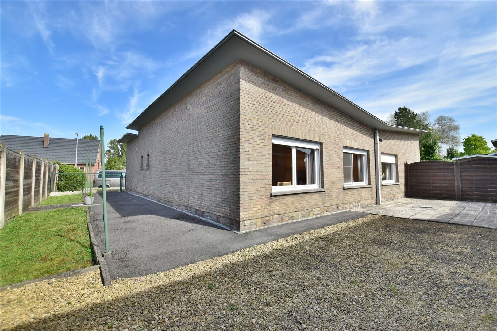 Gezellige bungalow met garage, tuin en oprit te Grembergen bij Dendermonde. foto 14