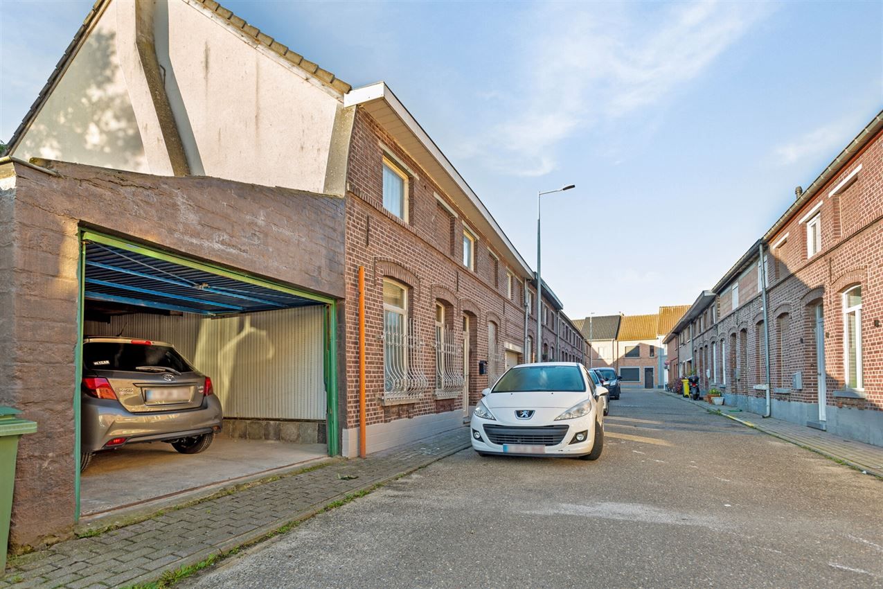 Charmevolle woning met 2 slpk., koer en garage foto 19