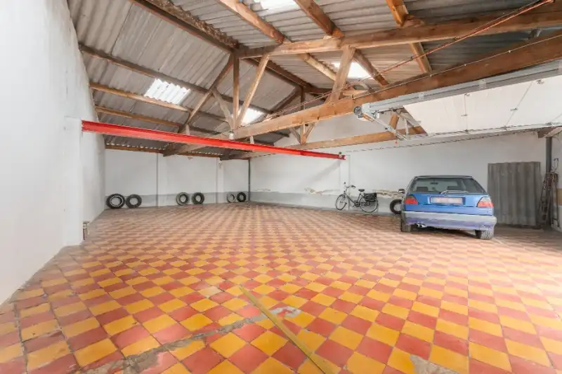 Charmante Open Bebouwing - 4 slpkmrs, ruime oprit en meer dan 150 m² opslagruimte! foto 14