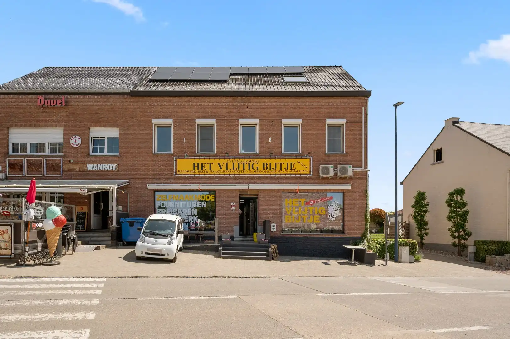 Ruime instapklare duplex met 3 slpks en praktijk- / hobbyruimte van 55m² foto {{pictureIndex}}