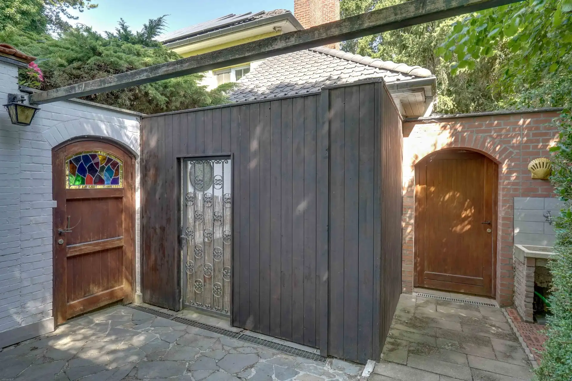 EXCLUSIEVE VILLA IN DOODLOPENDE STRAAT foto 44