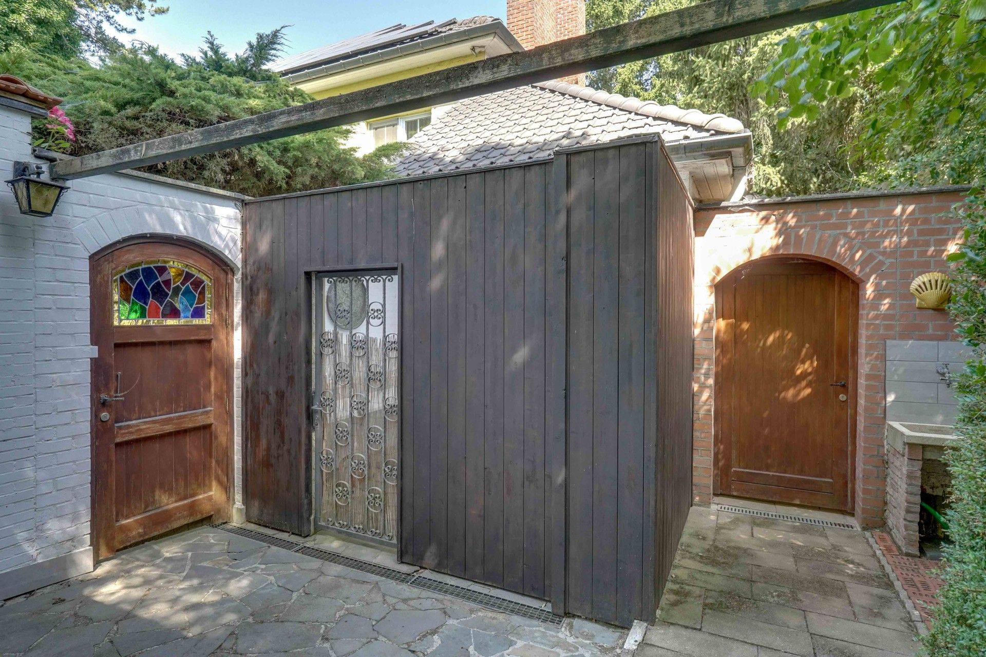 EXCLUSIEVE VILLA IN DOODLOPENDE STRAAT foto 44