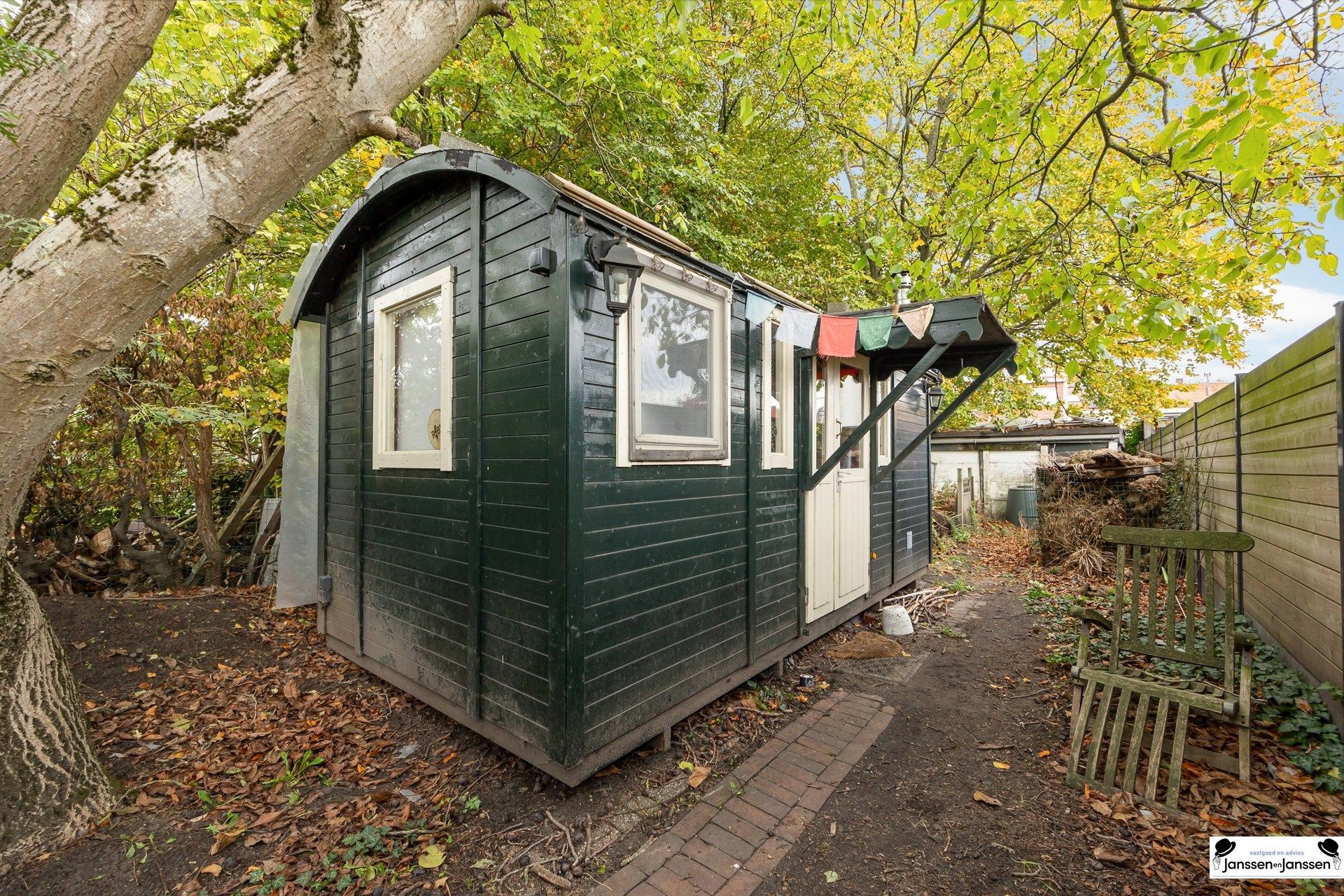 Prachtig gerenoveerde woning met 3 slaapkamers en groene tuin in Ekeren! foto 26