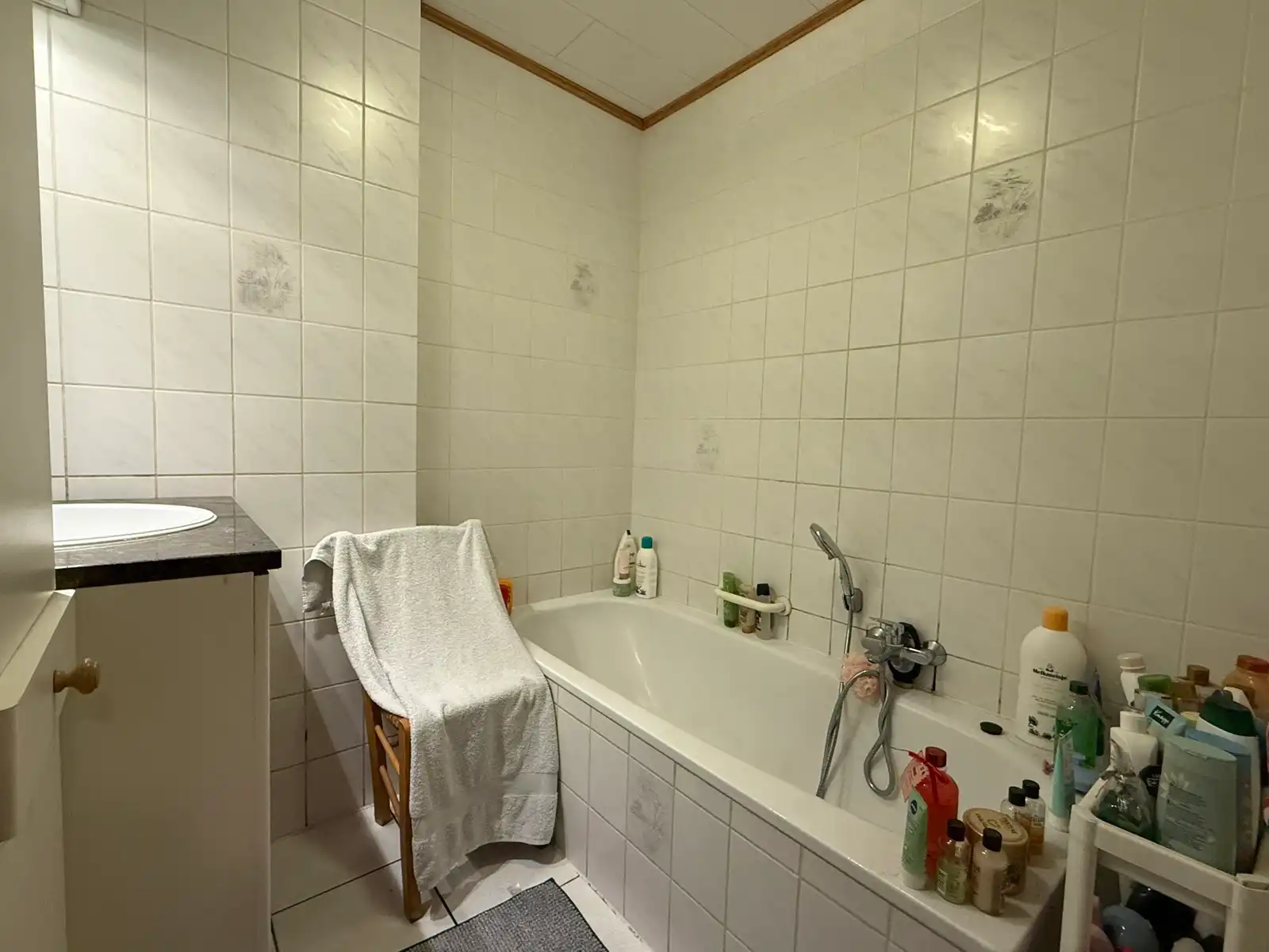 Gelijkvloers tweeslaapkamerappartement met staanplaats foto 6