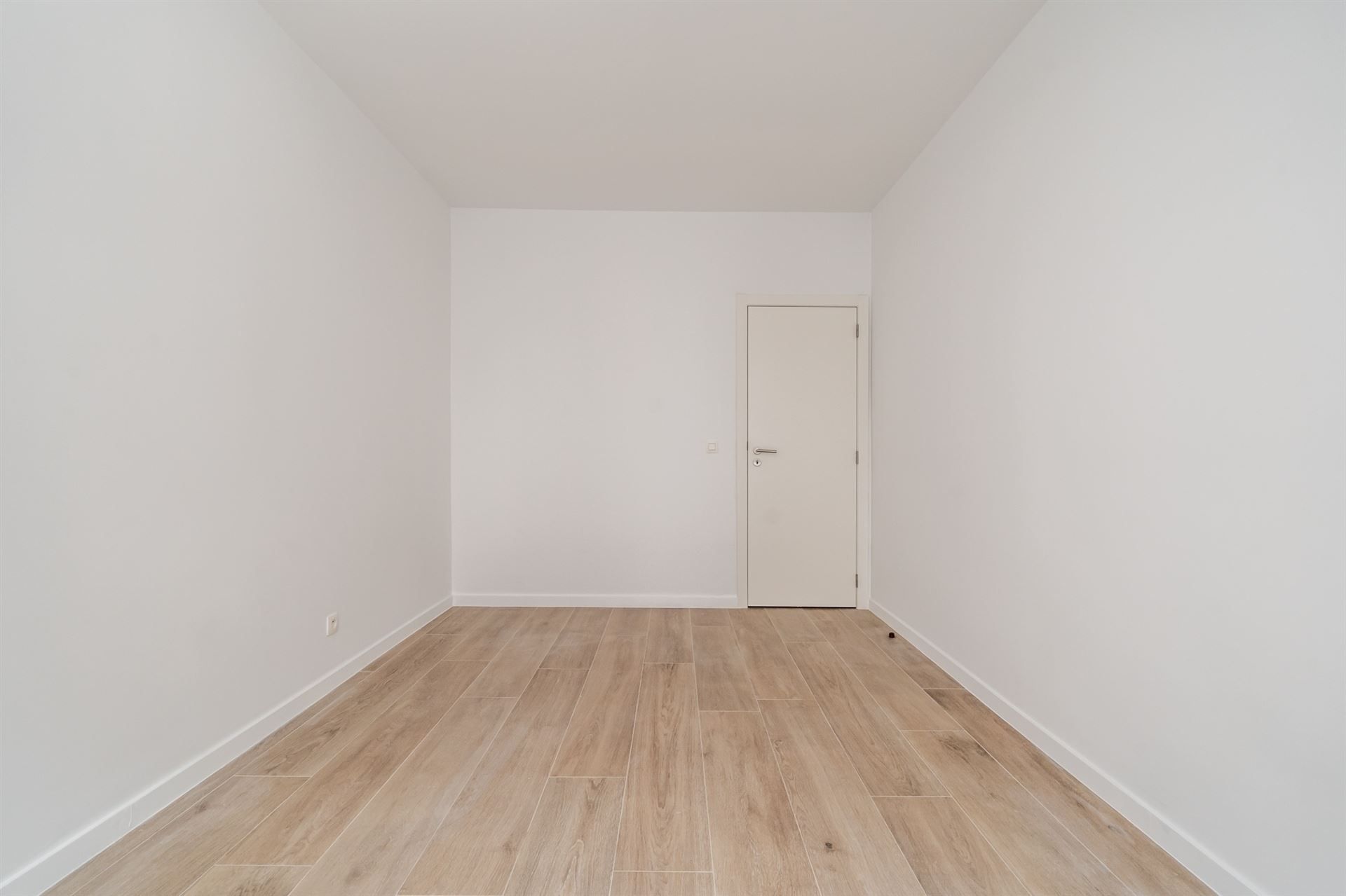 Prachtige nieuwe 2 CH duplex met binnenplaats/terras ! foto 11