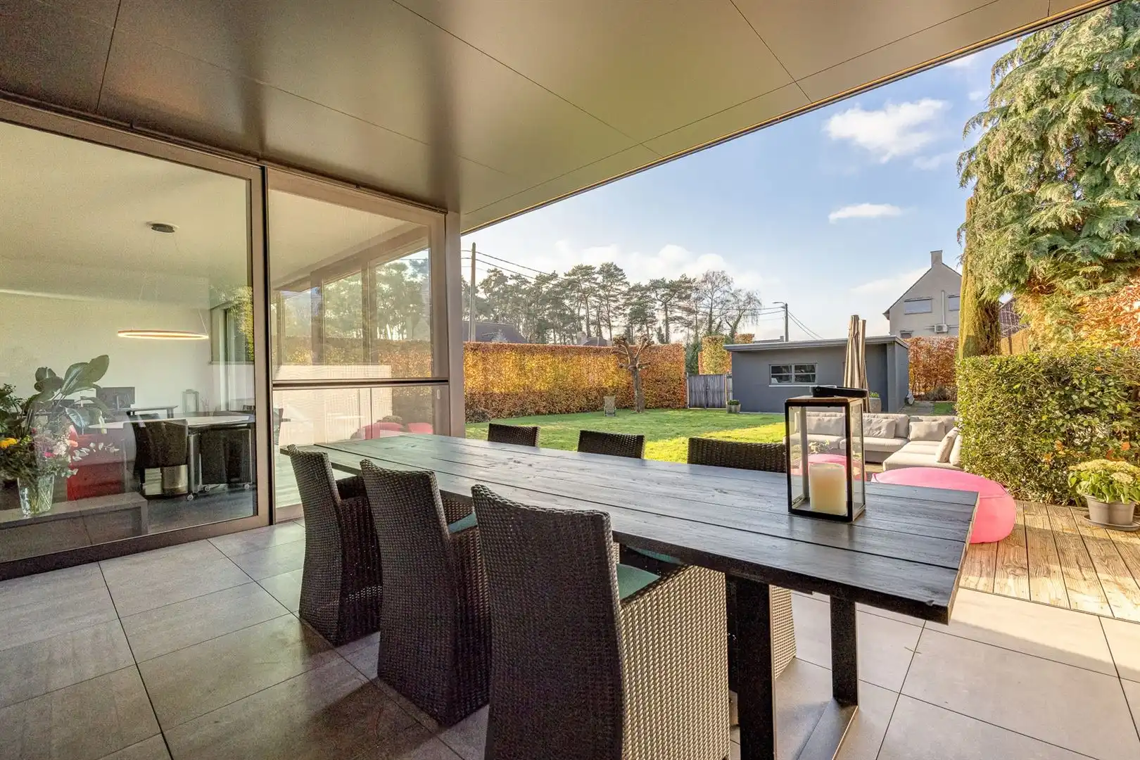 Stijlvolle villa met moderne uitbouw en zuidwest tuin. foto 24