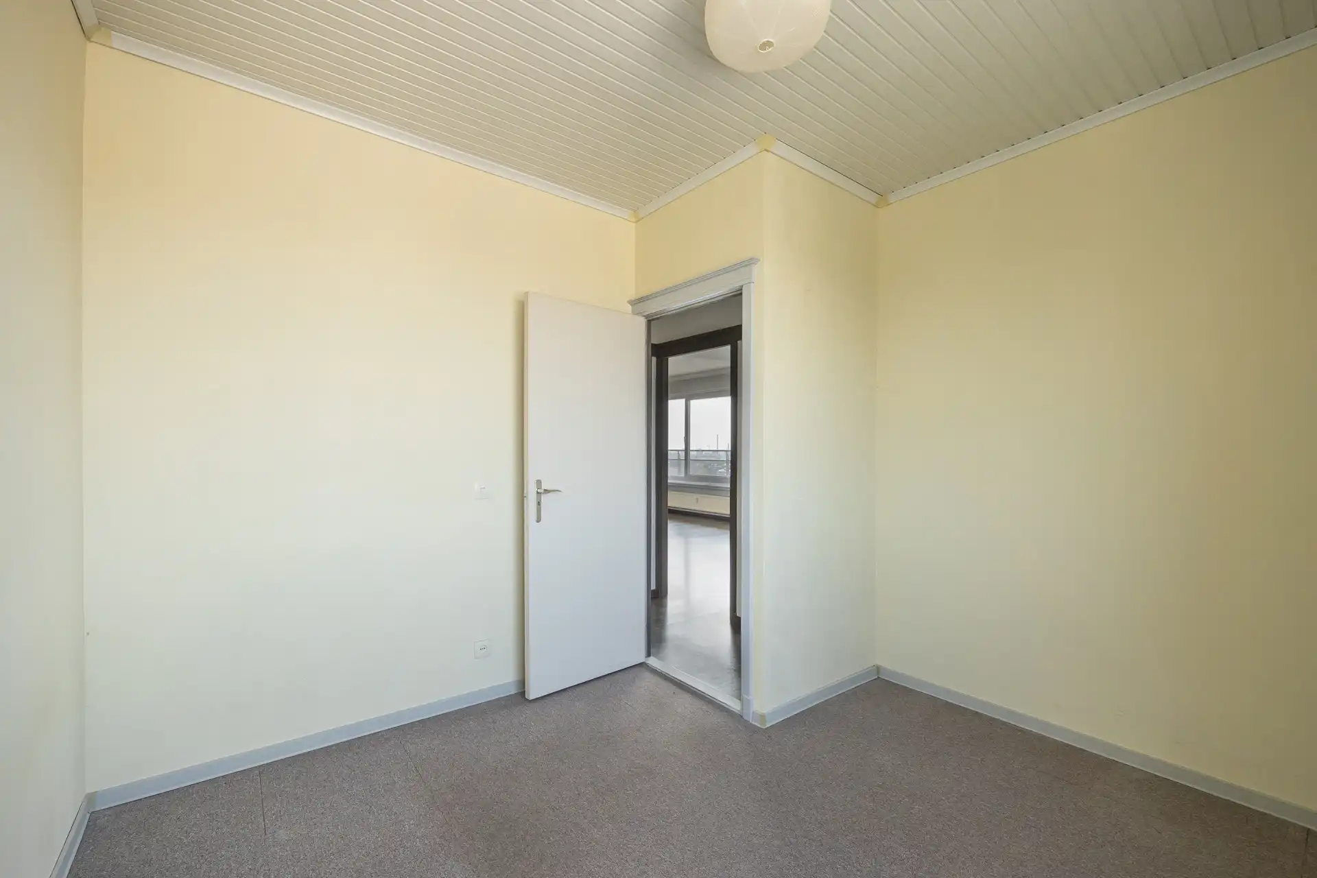 Ruim en lichtrijk appartement met panoramisch uitzicht! foto 11