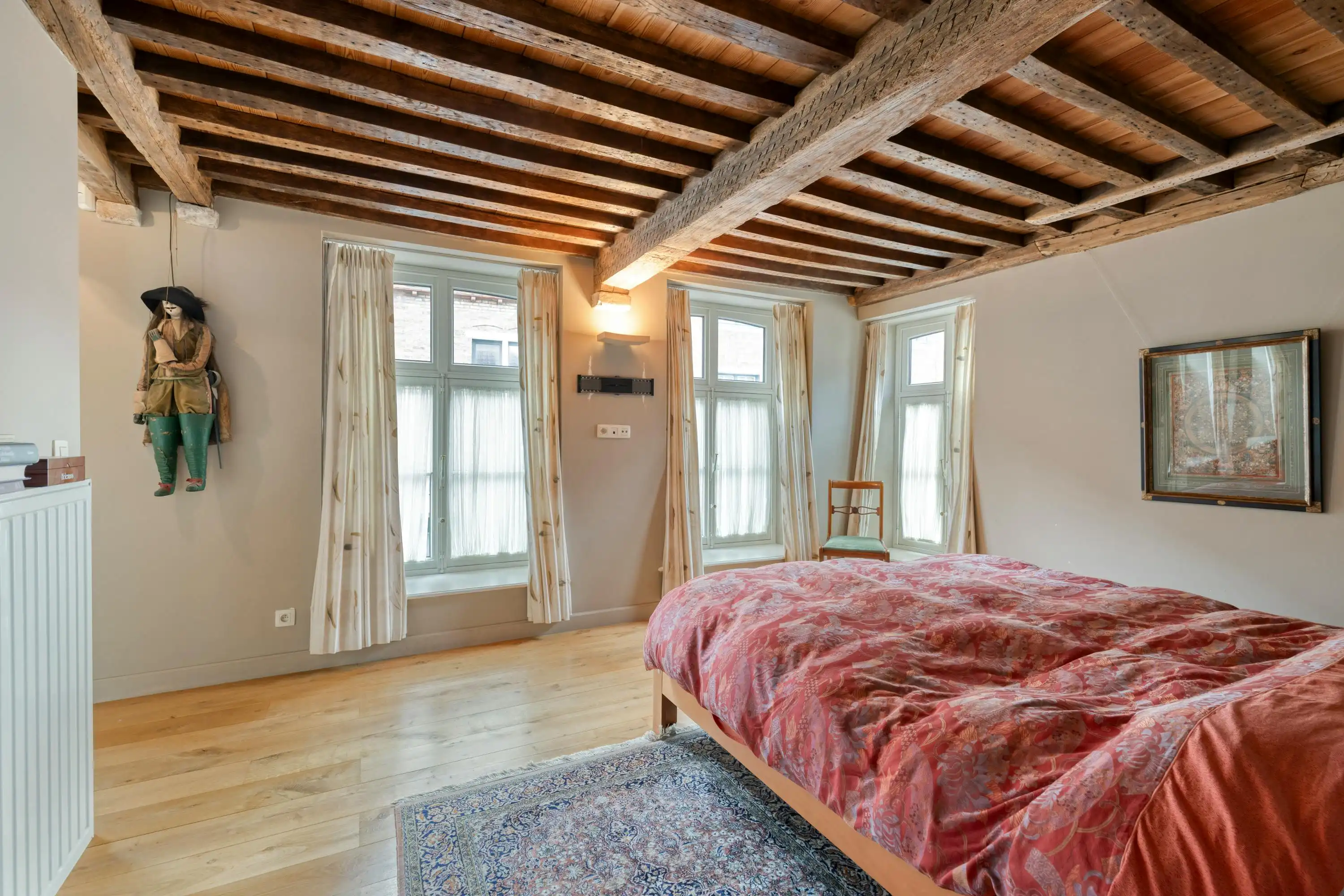 Charmant, instapklare herenhuis (°2007) op toplocatie in Brugge foto 13