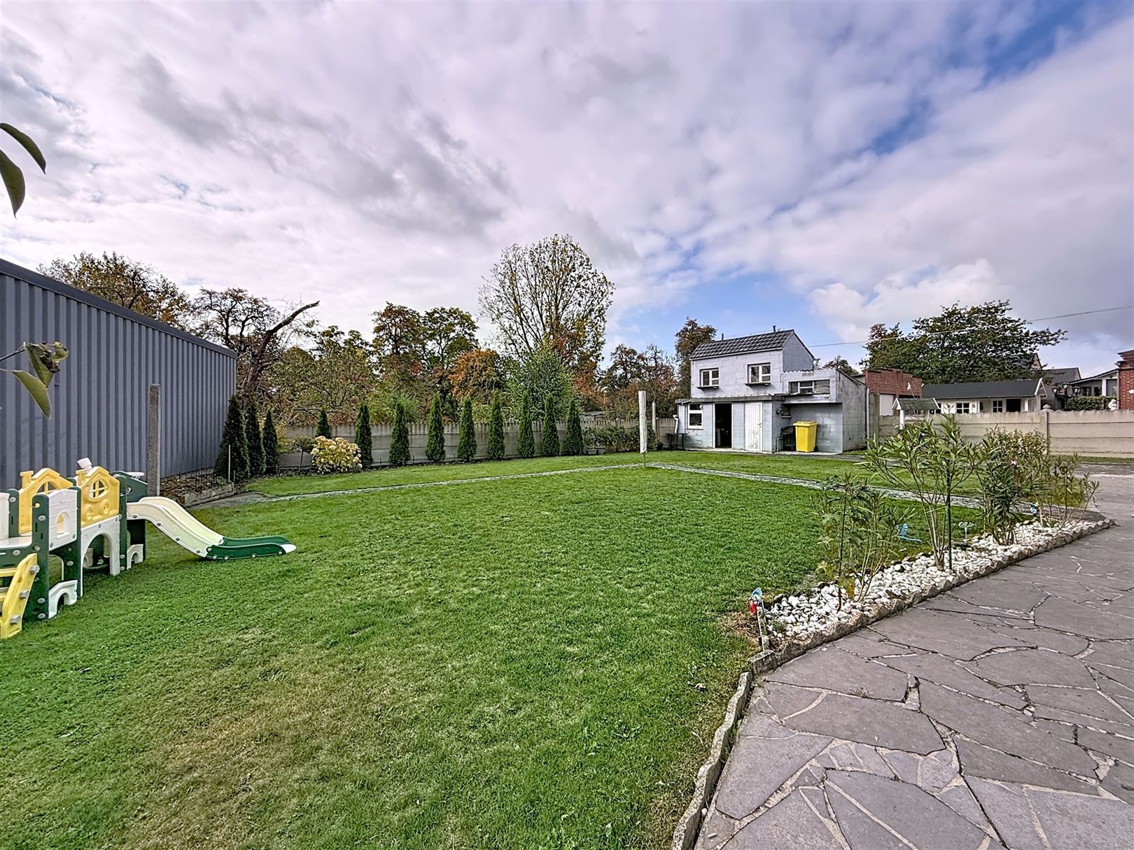 Open bebouwing, 3 slpks, tuin, terras, garage, 8a 67ca foto 35