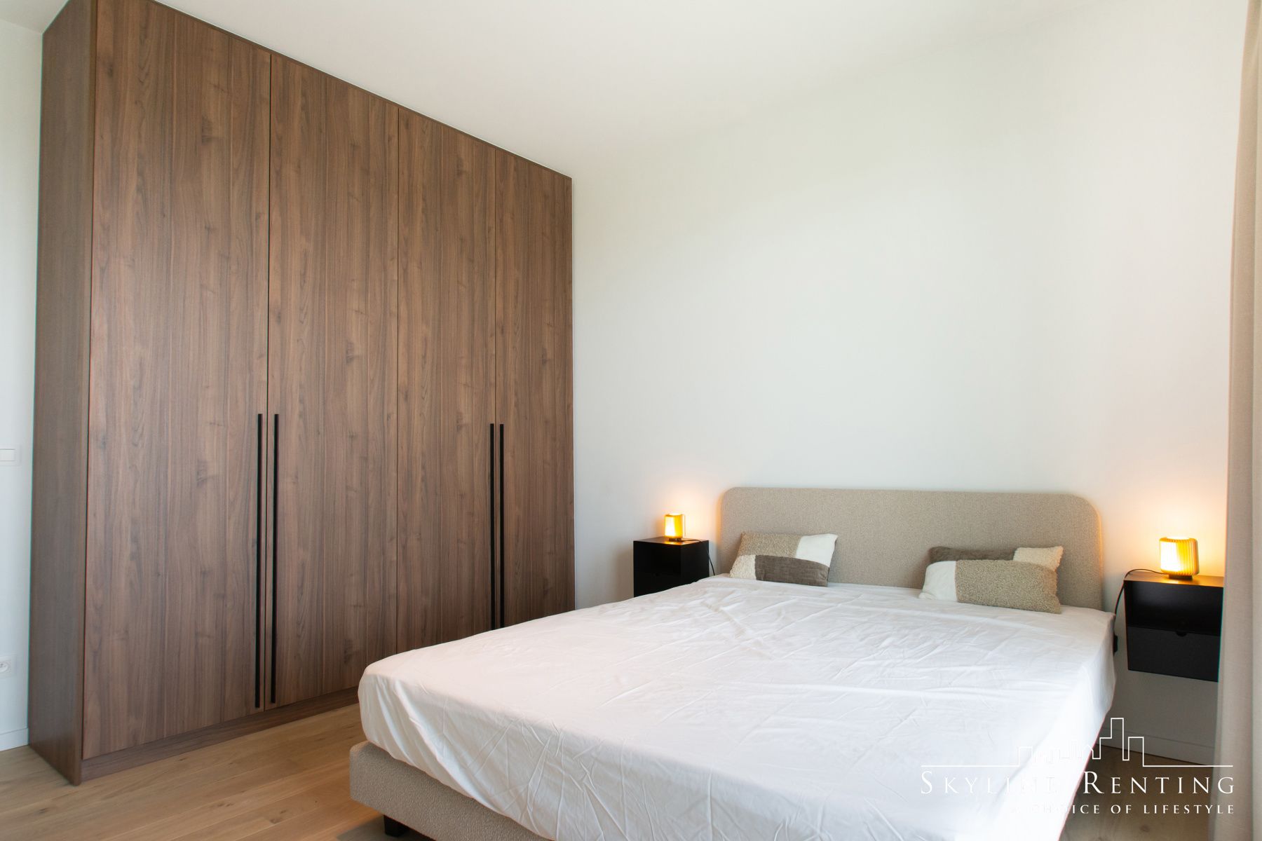 Prachtig gemeubeld 2 slaapkamer appartement met groot TERRAS foto 10
