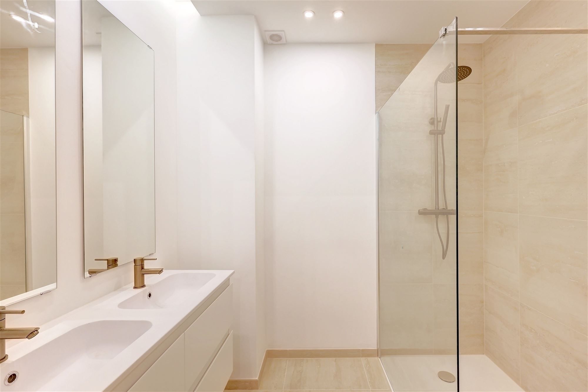 Nieuwbouw dakappartement met 2-3 slpks en terras Markgravewijk foto 19