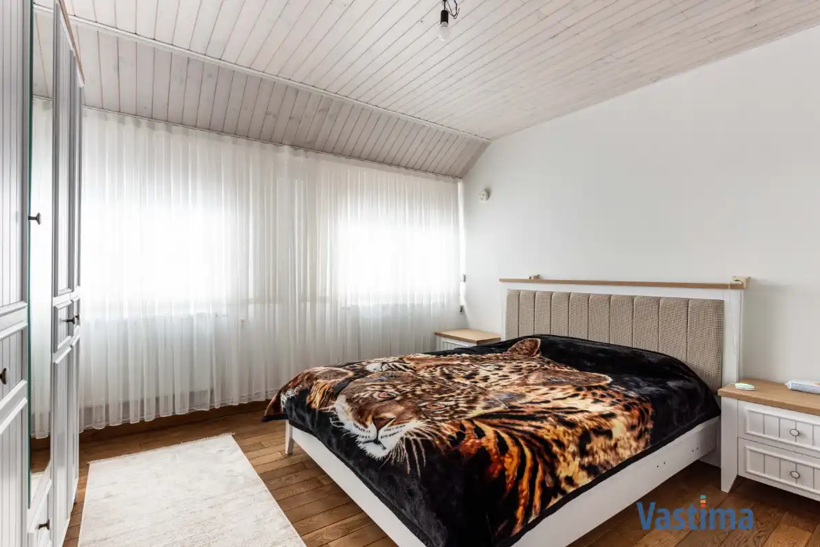 Rustige gelegen gezinswoning met tuin foto 14