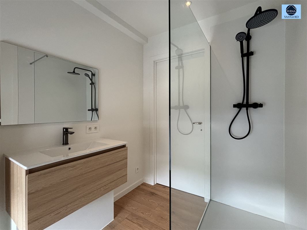 ENERGIEZUINIGE GERENOVEERDE WONING foto 7