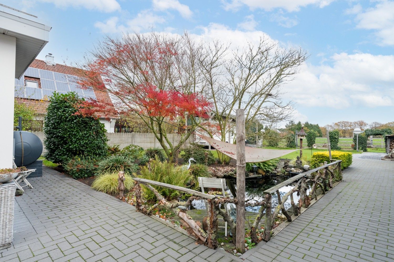 Vrijstaande woning met prachtig uitzicht op weilanden, rustige ligging nabij de Nederlandse grens! foto 50