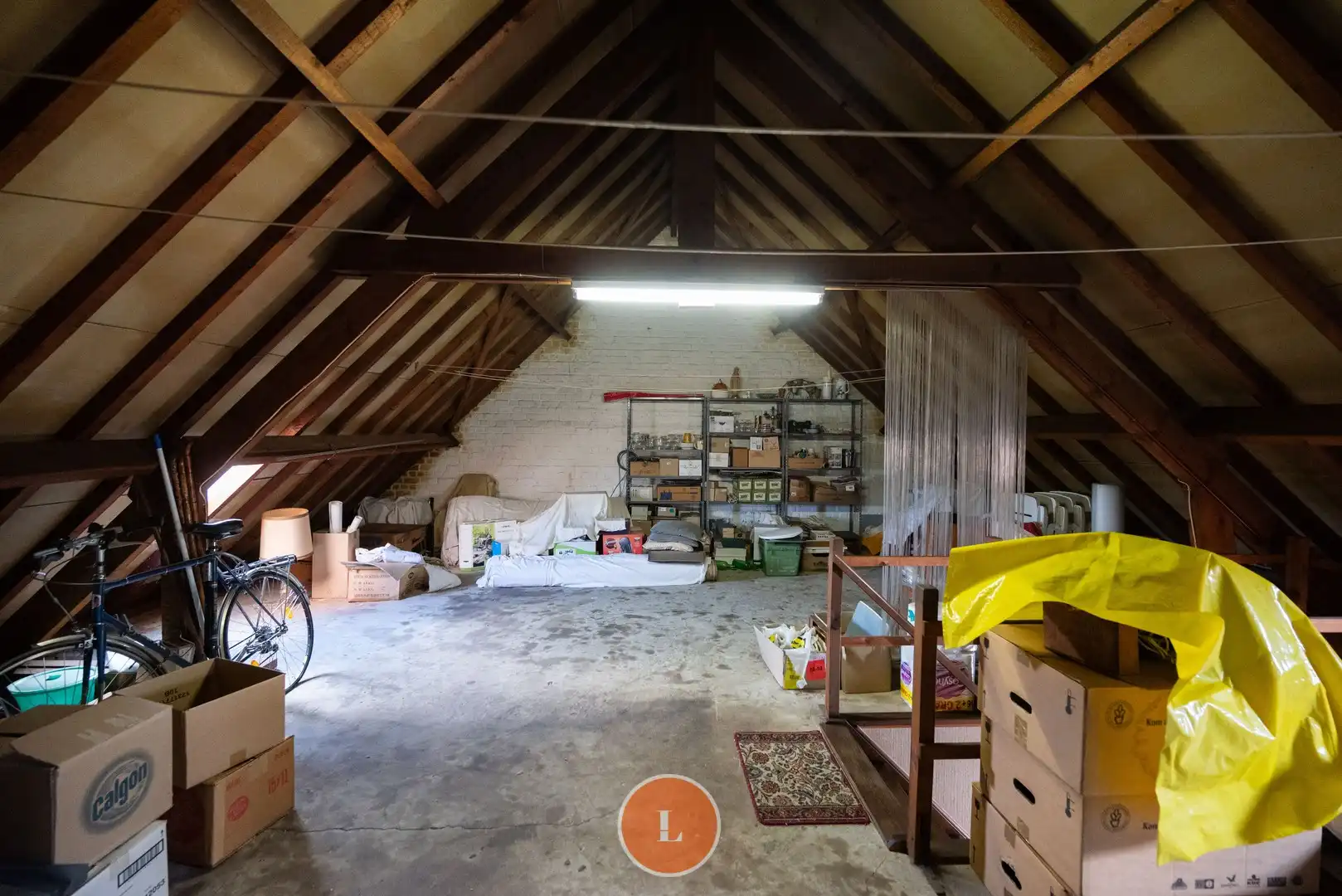 Op te frissen woning vlakbij het centrum van Wevelgem! foto 21