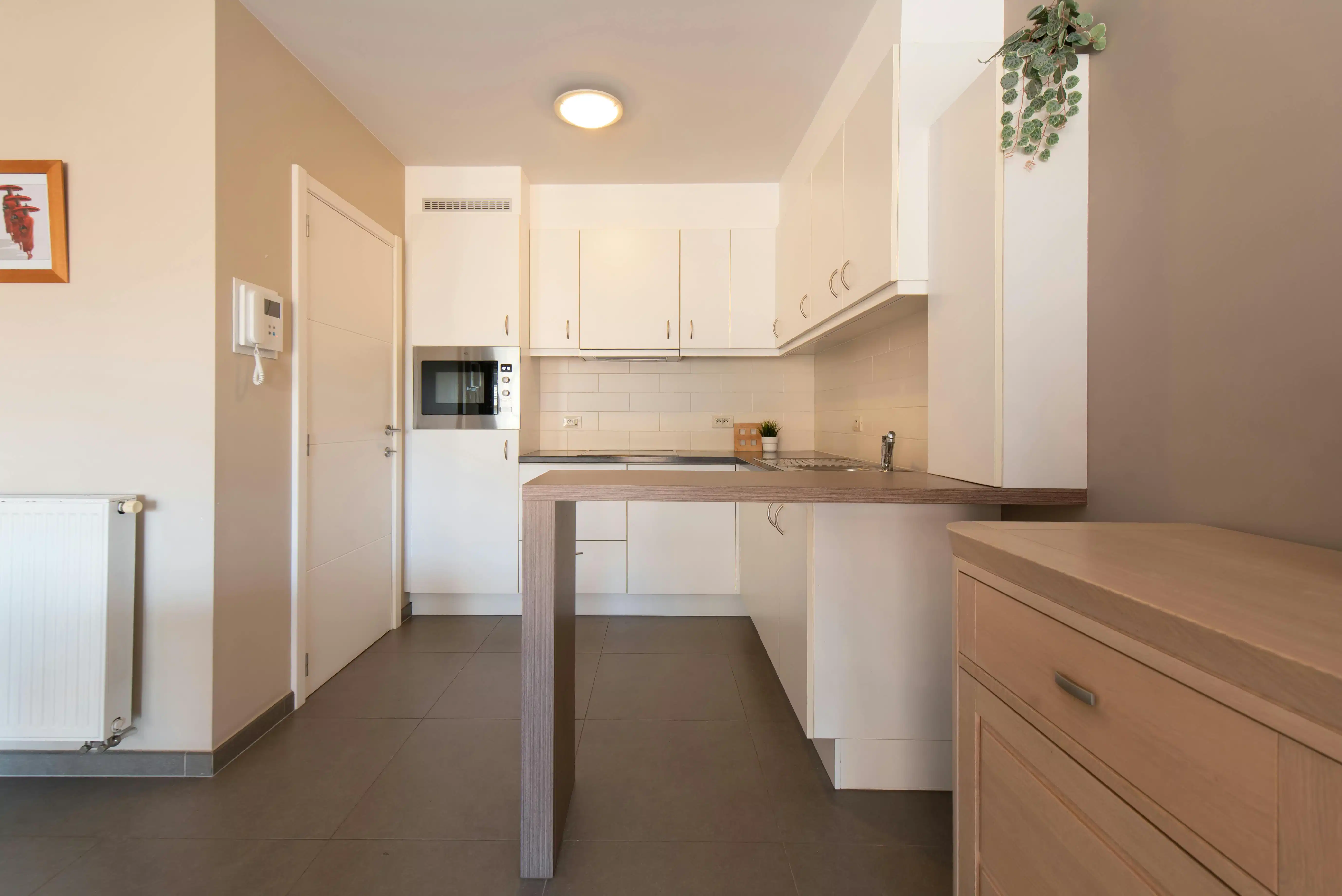 Instapklaar appartement te koop met terras te Oostende foto 7