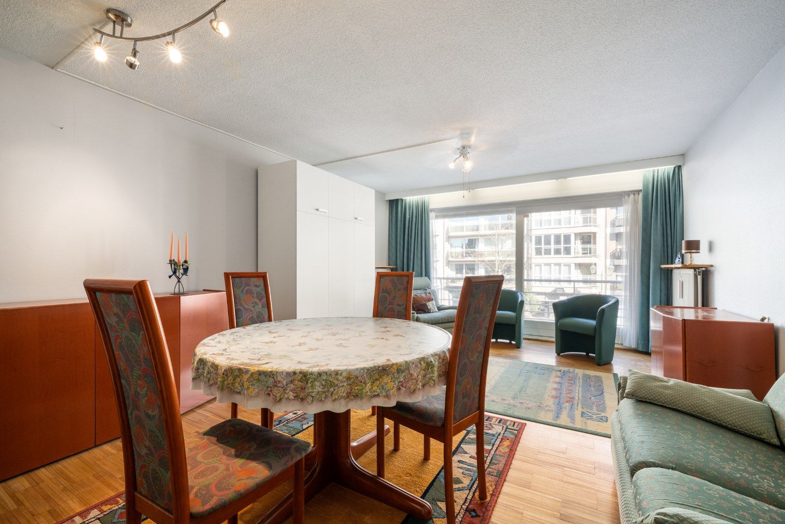 Ruime studio met terras foto 5