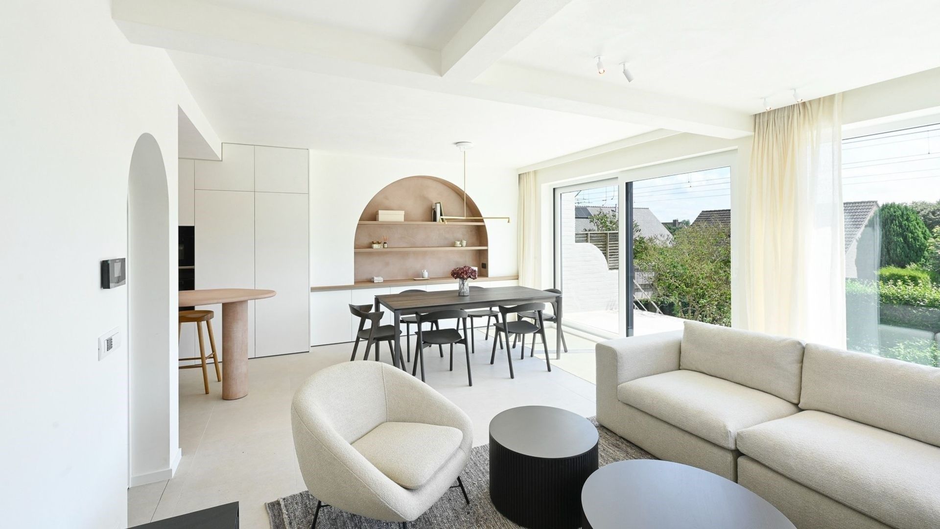 Vernieuwde stijlvolle koppelwoning op topligging in Duinbergen foto 16