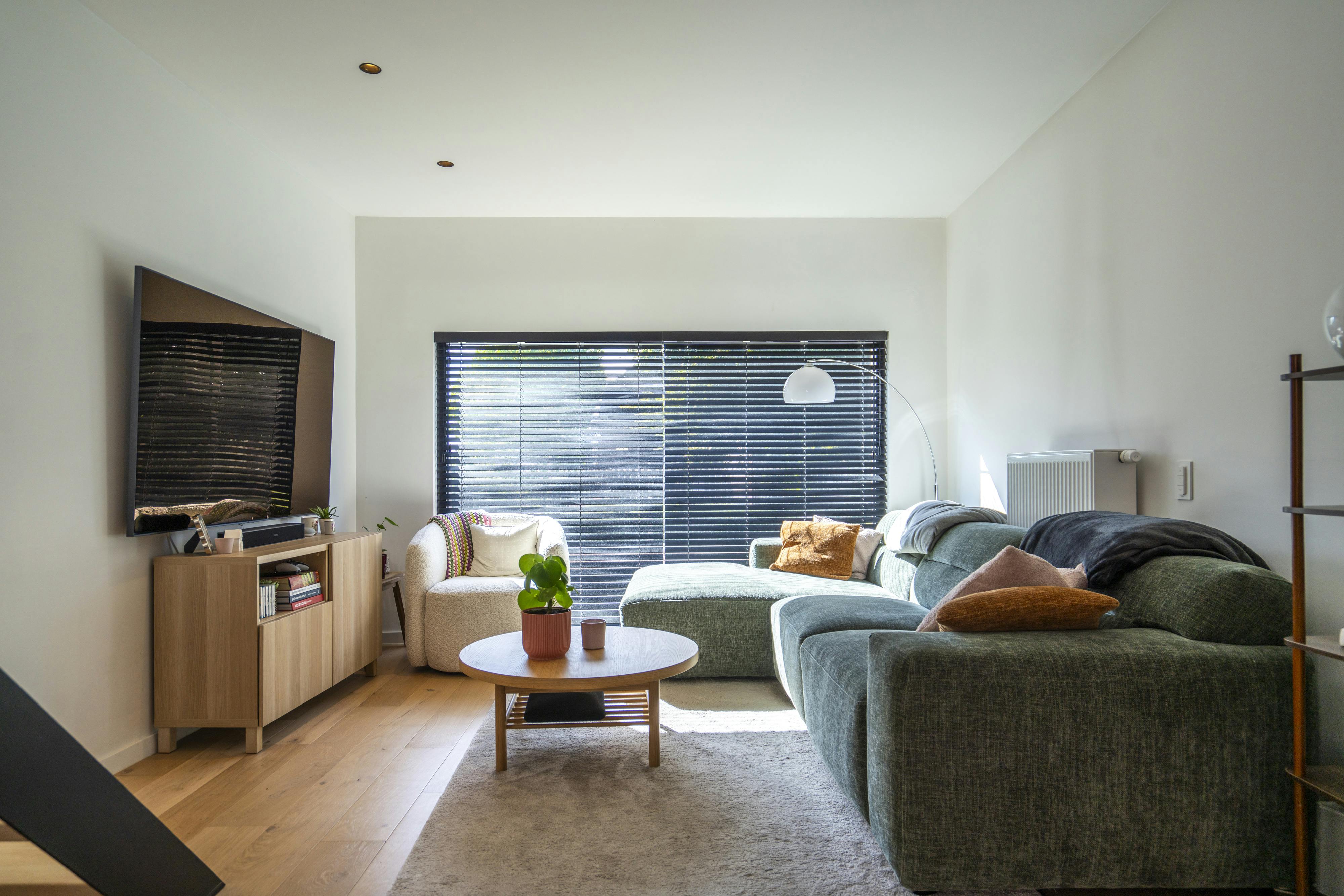 Instapklare en recent gerenoveerde woning te koop in Anzegem foto {{pictureIndex}}