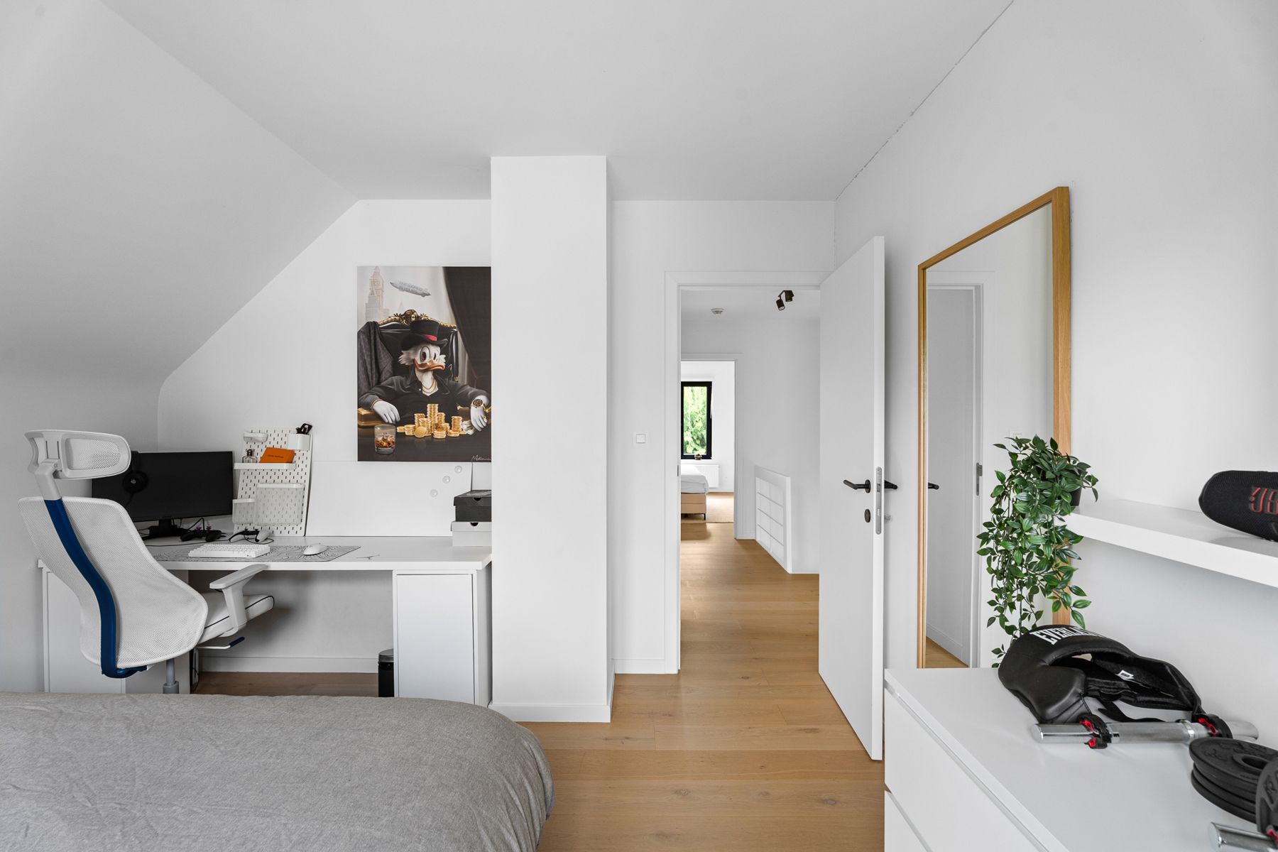 Moderne, riante en luxueuze, villa op gunstige ligging foto 17