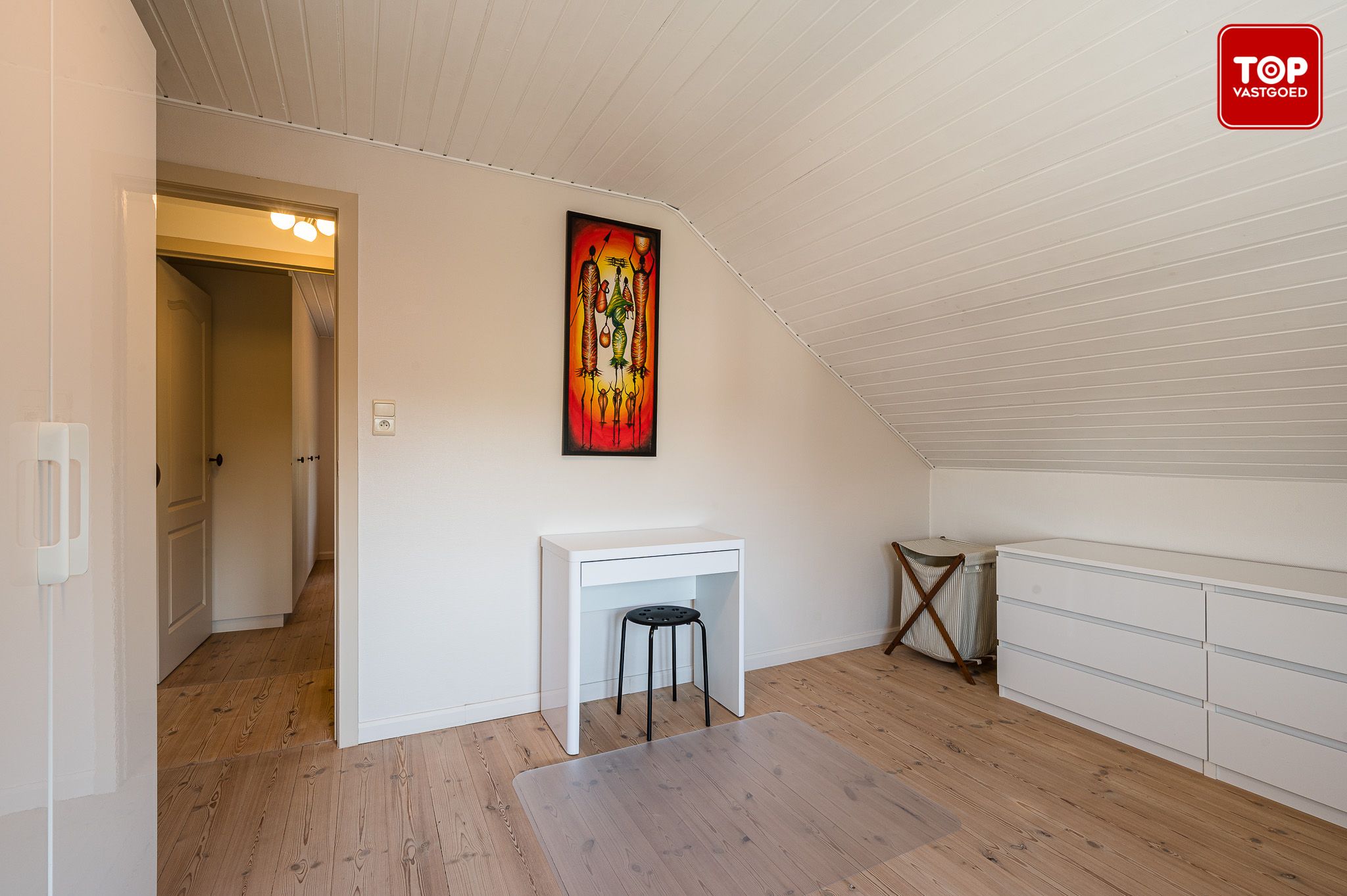 Instapklare woning met prachtige tuin in doodlopende straat. foto 16