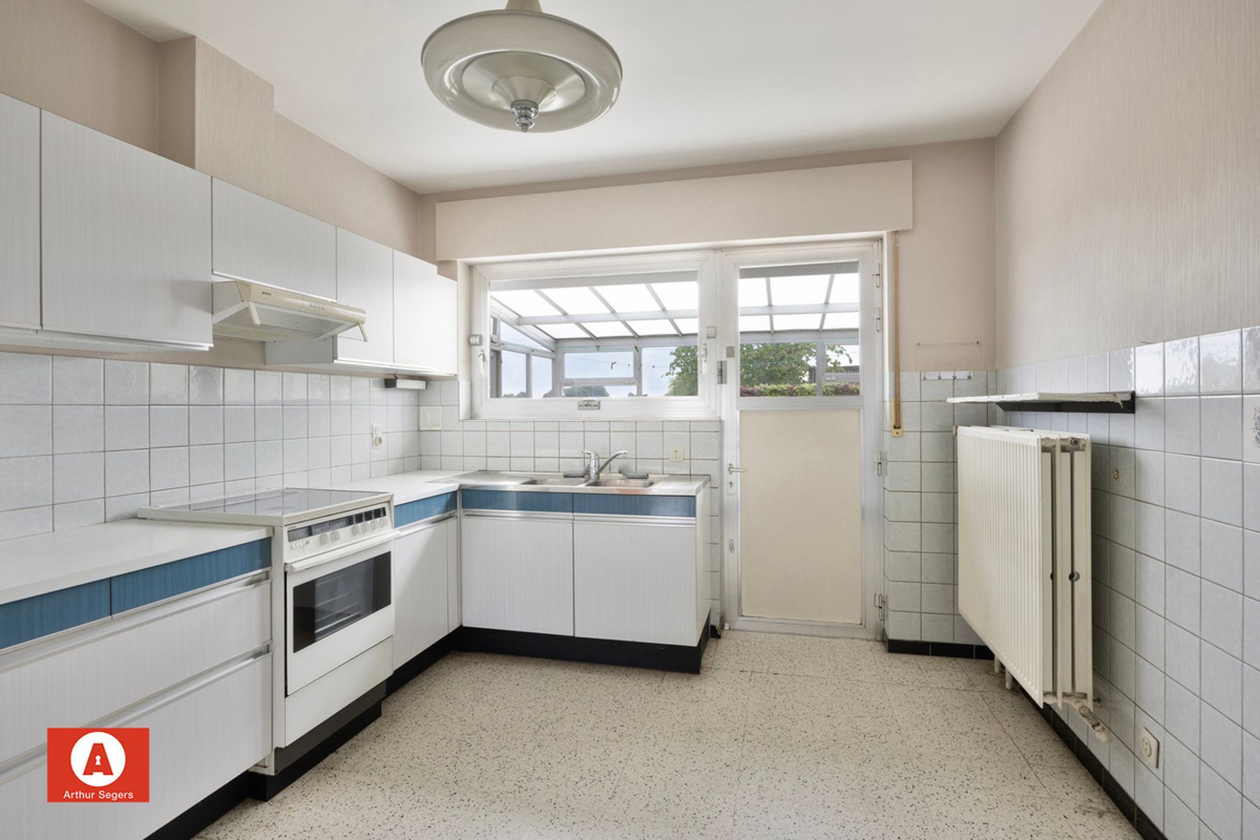 Te renoveren bungalow op rustige locatie foto 10