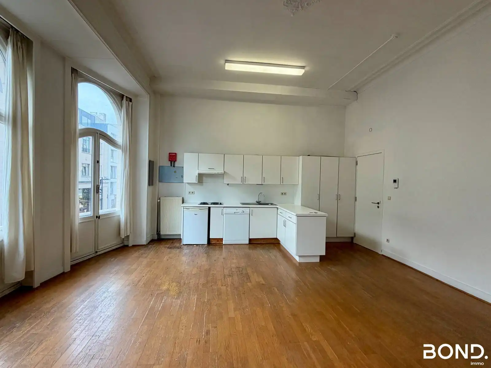 Ruim 1-slaapkamer appartement te huur in het hart van Leuven foto 3