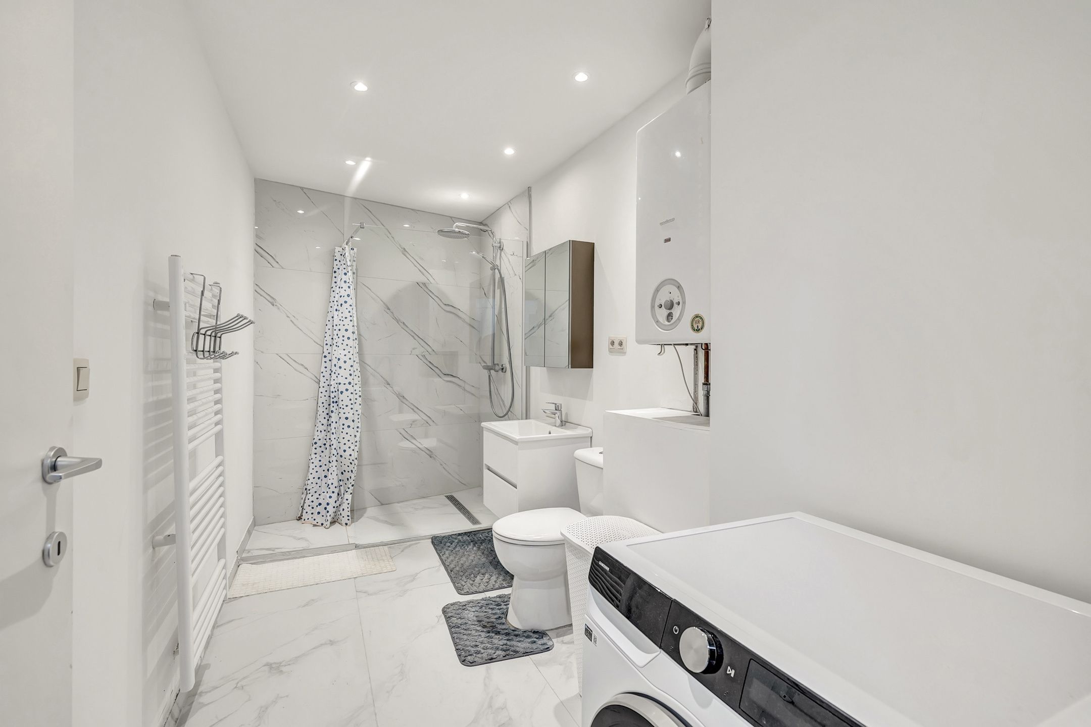 Instapklaar appartement nabij centrum Aalst foto 6