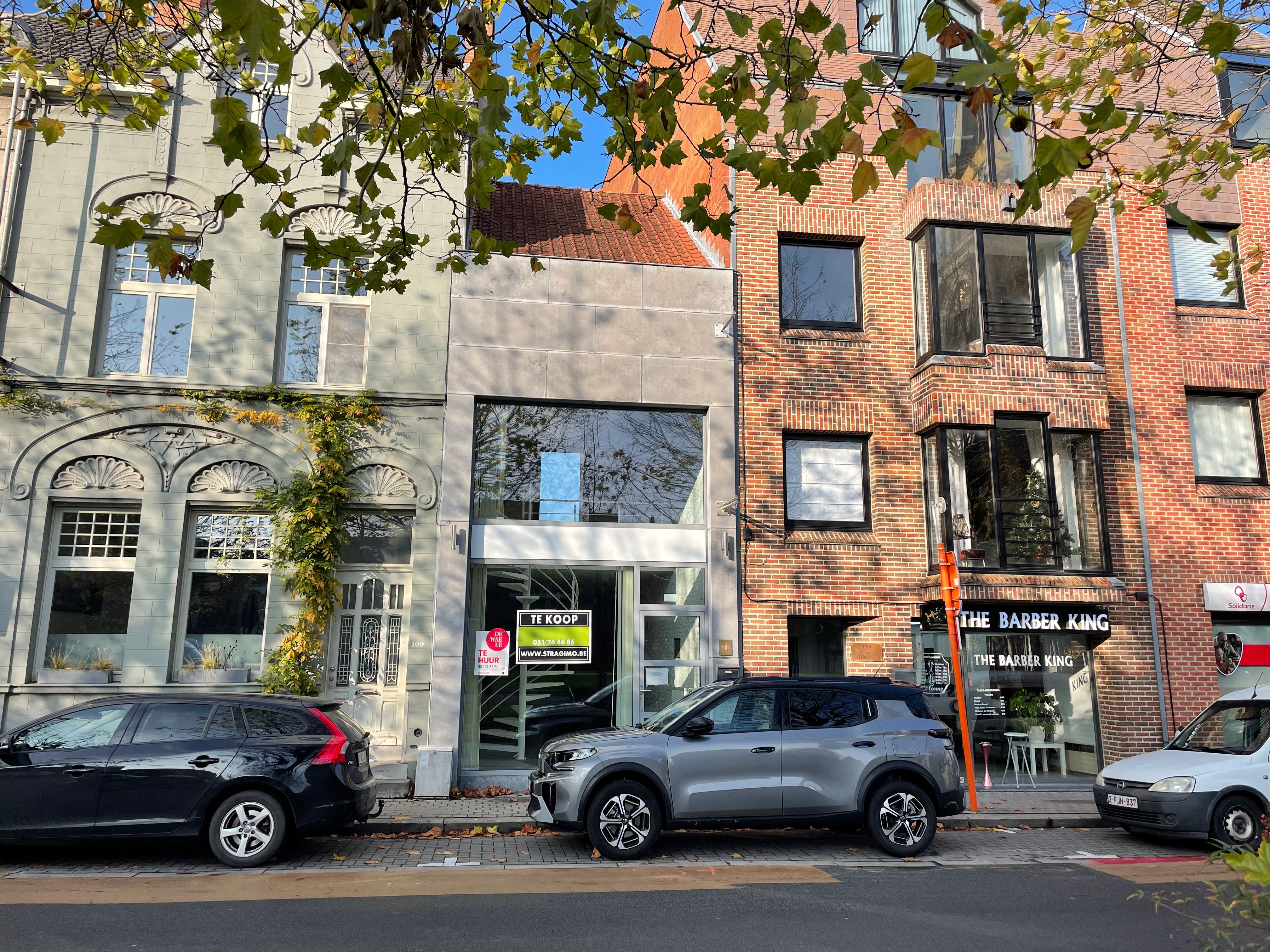 CENTRAAL GELEGEN HANDELSPÄND foto {{pictureIndex}}