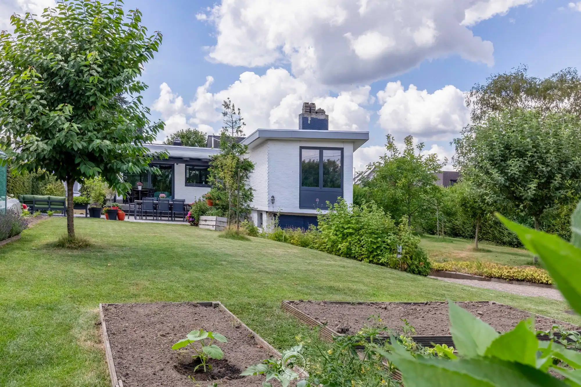 Ruimte, comfort en een uitstekende bereikbaarheid komen in deze verzorgde bungalow perfect samen. foto 3