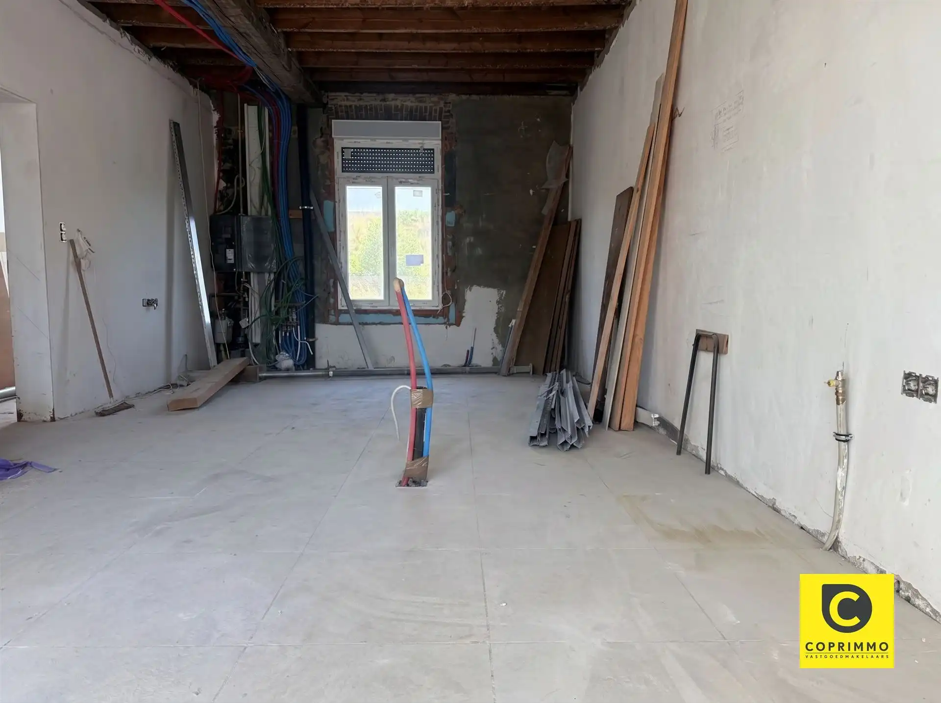 Te renoveren woning met tal van mogelijkheden foto 2