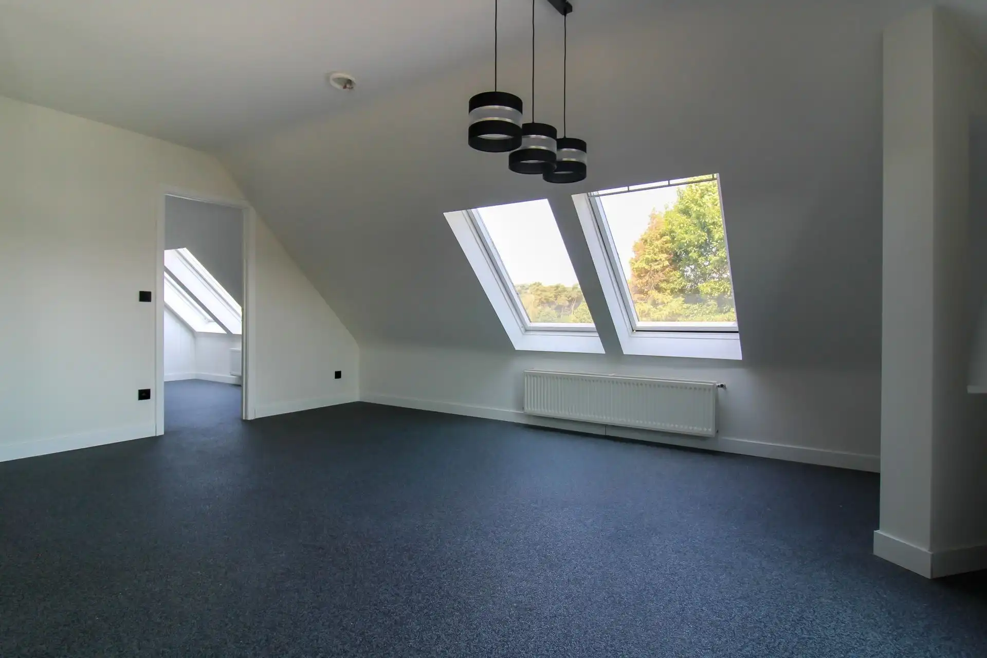 Appartement met 1 slaapkamer, terras en privatieve autostaanplaats in Maasmechelen! foto 3