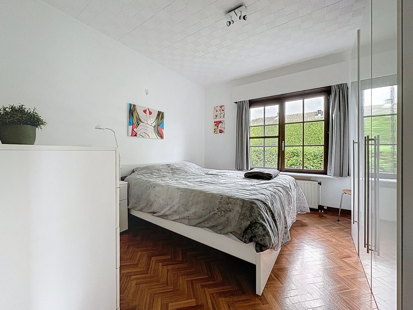 Mooie gelijkvloerse te renoveren villa in rustige, doodlopende straat in Gistel. foto 6